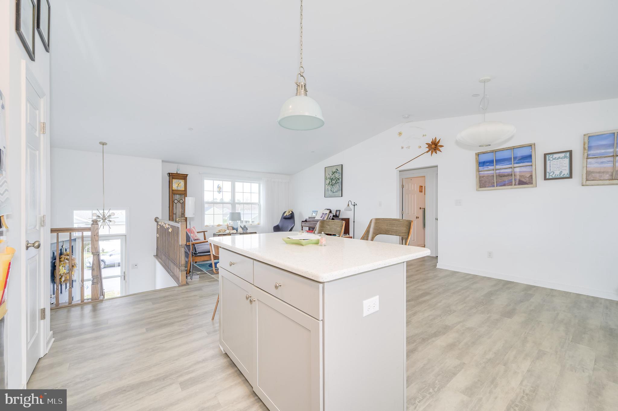 POTOMAC MANOR - Residential