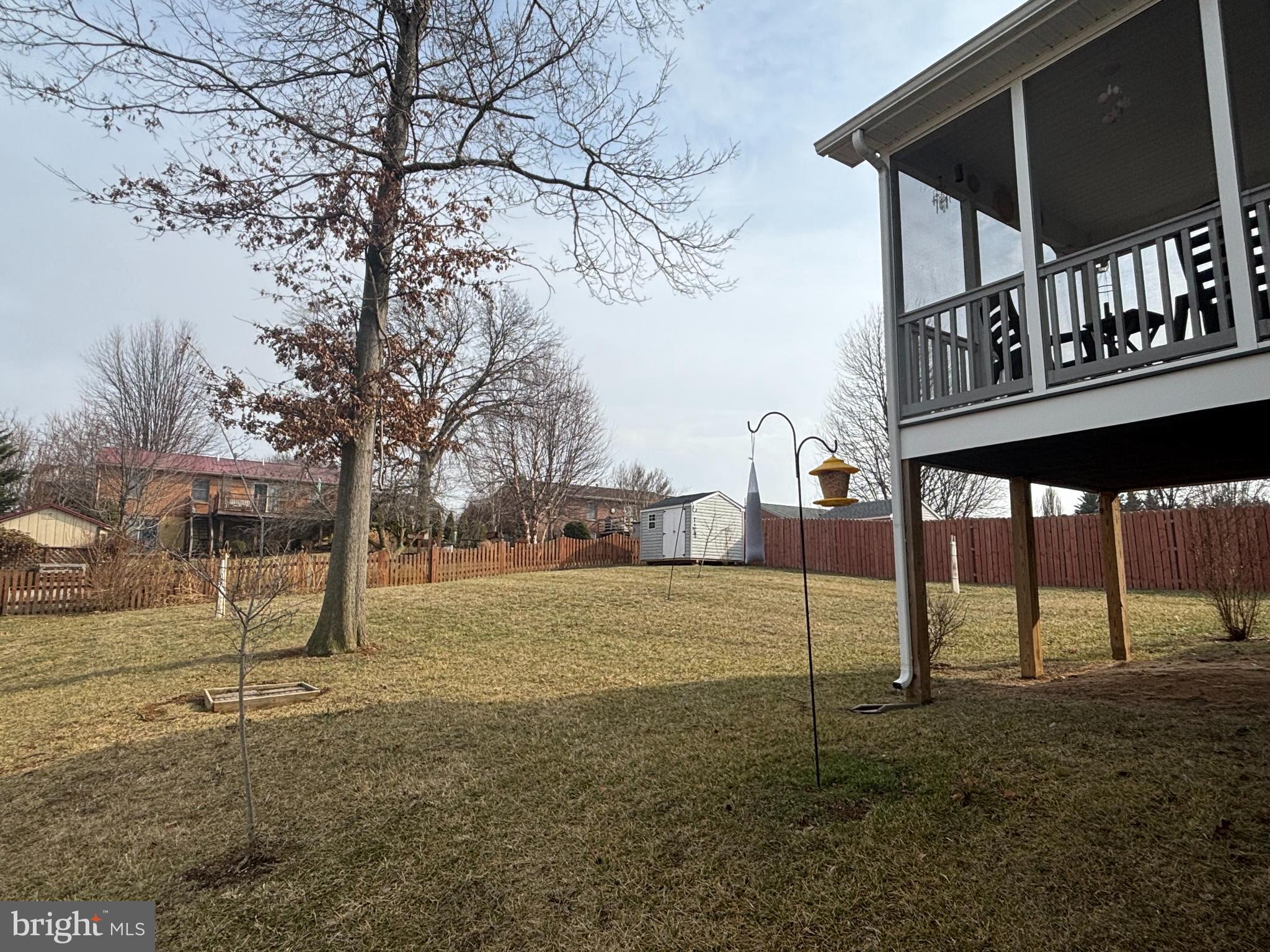 POTOMAC MANOR - Residential