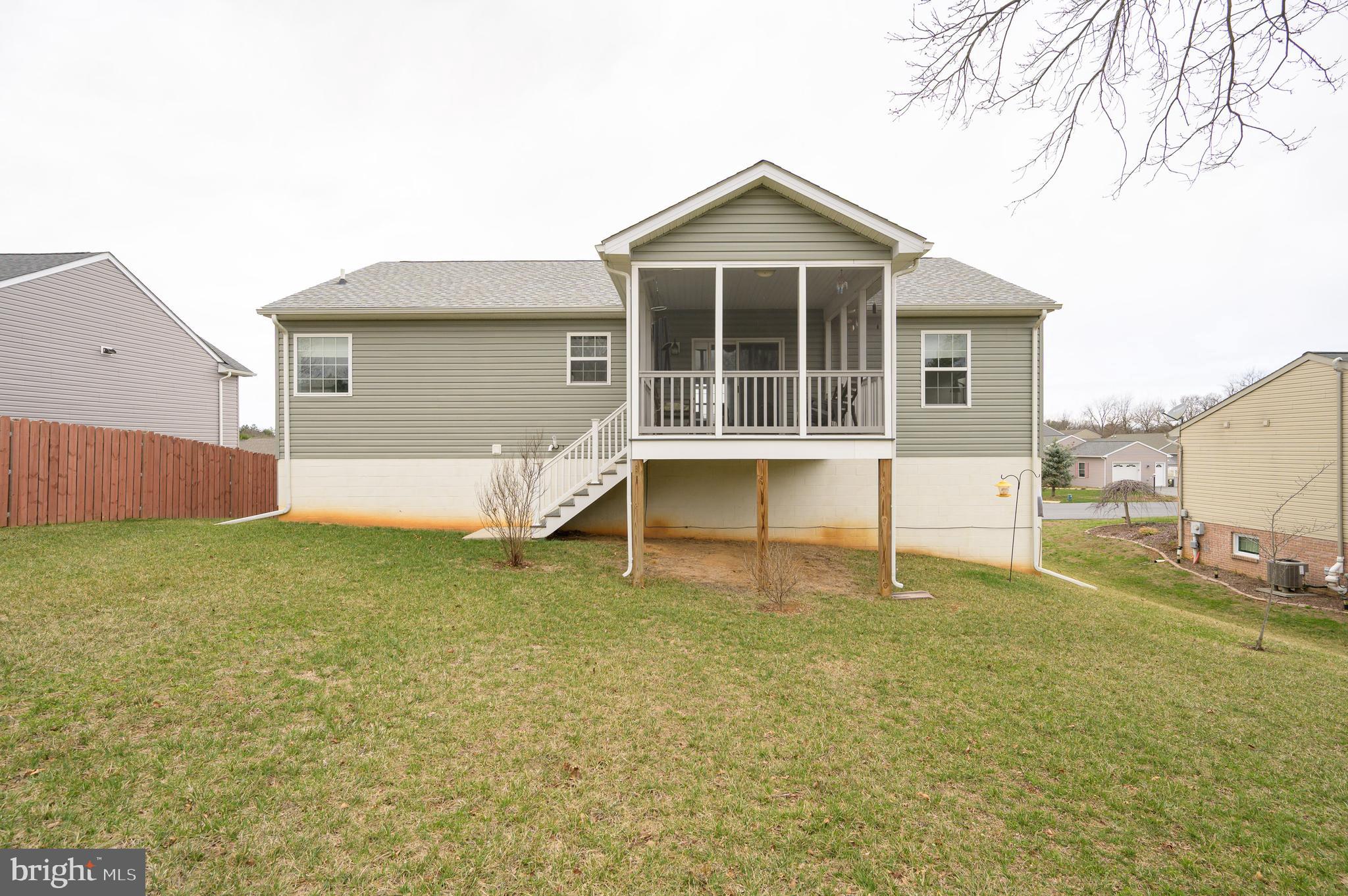 POTOMAC MANOR - Residential