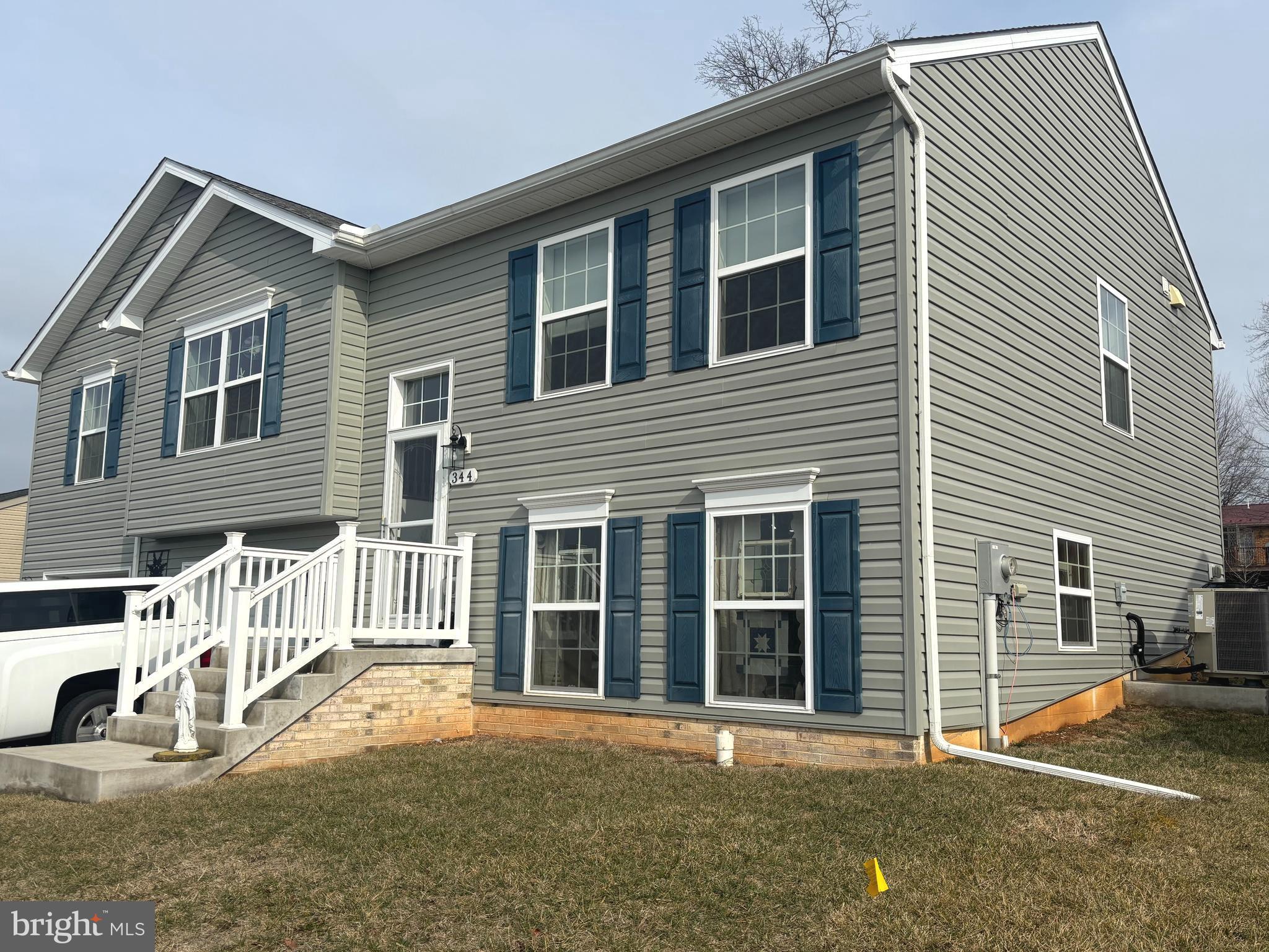 POTOMAC MANOR - Residential