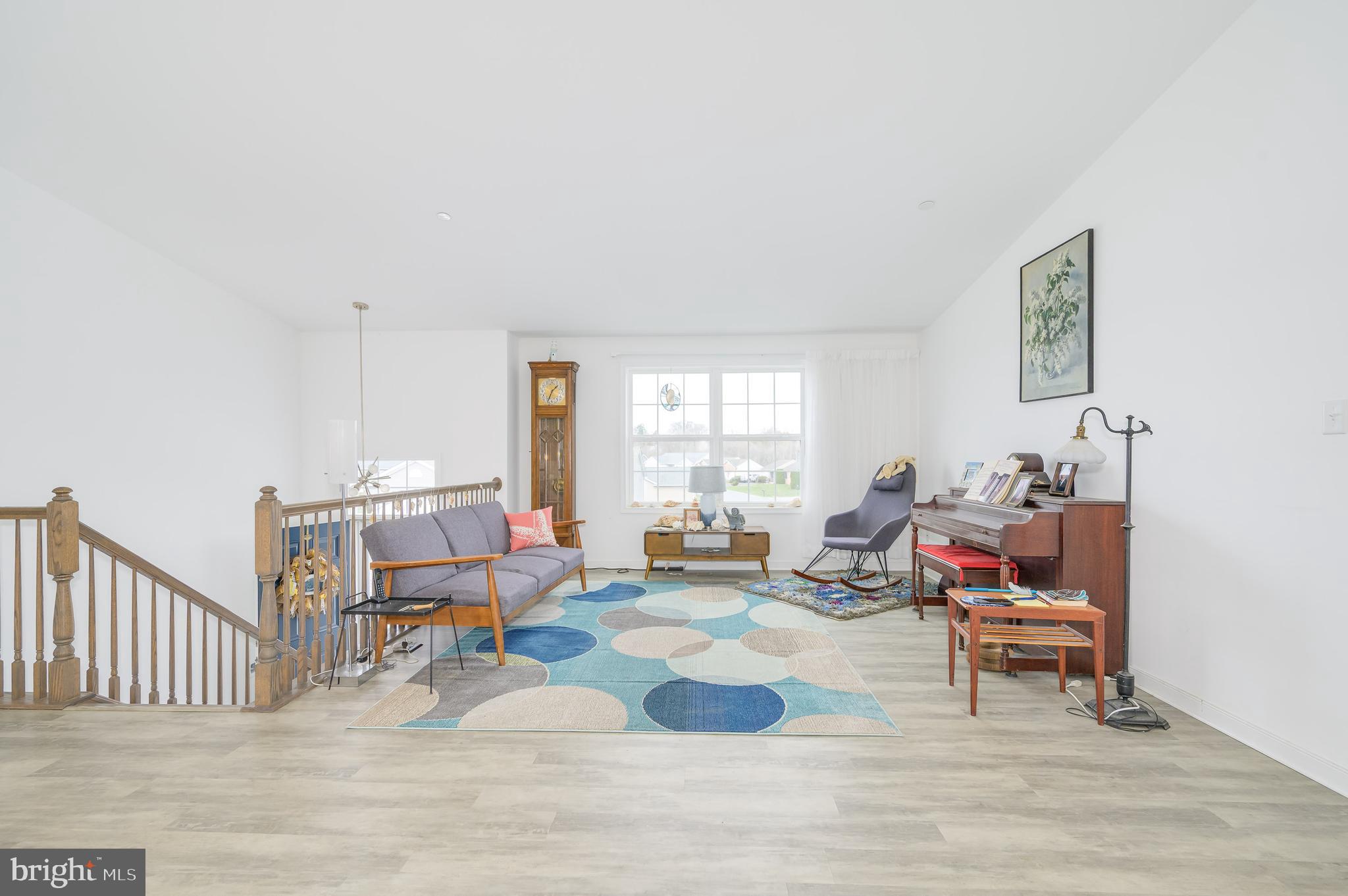 POTOMAC MANOR - Residential