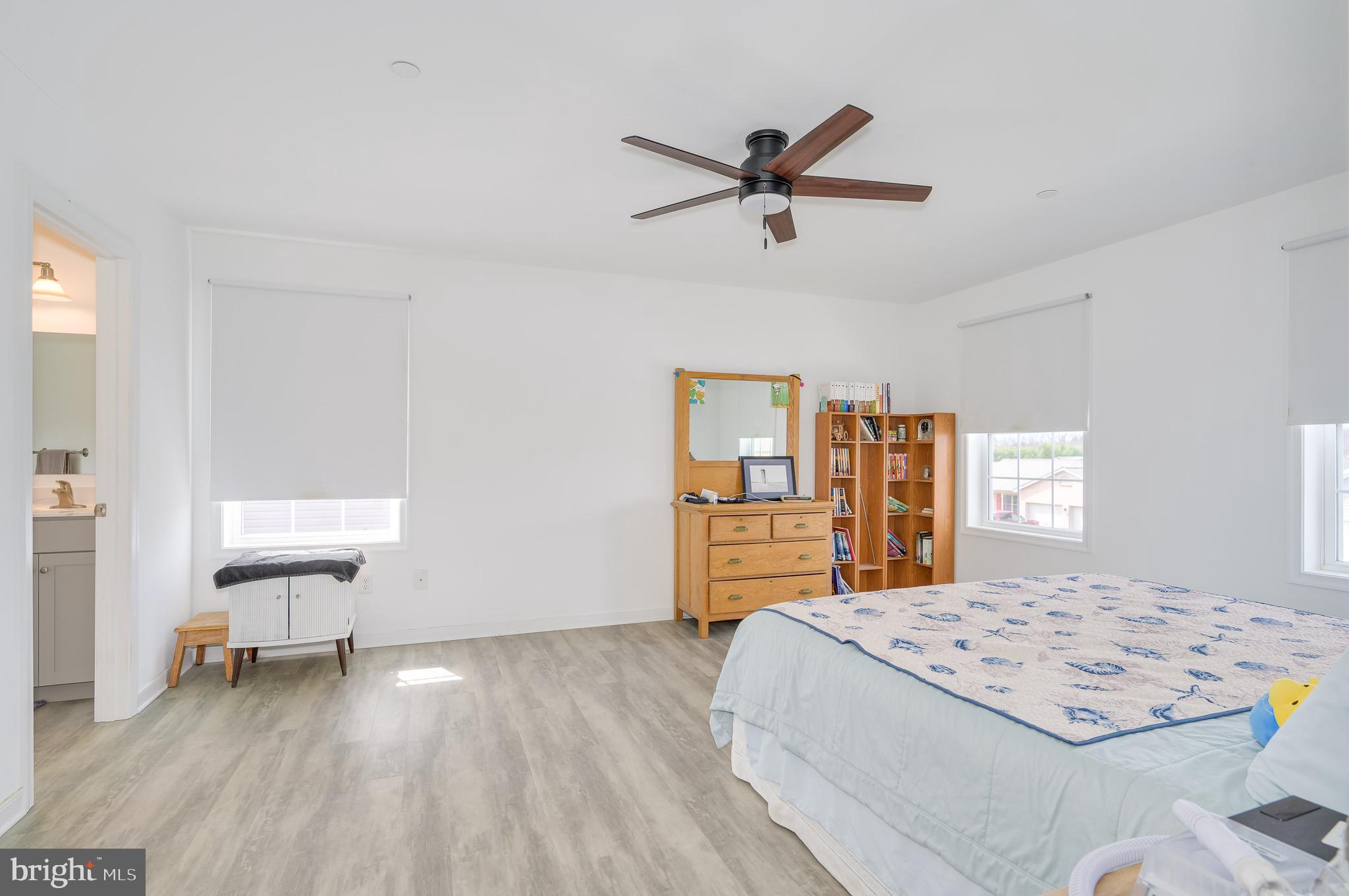 POTOMAC MANOR - Residential