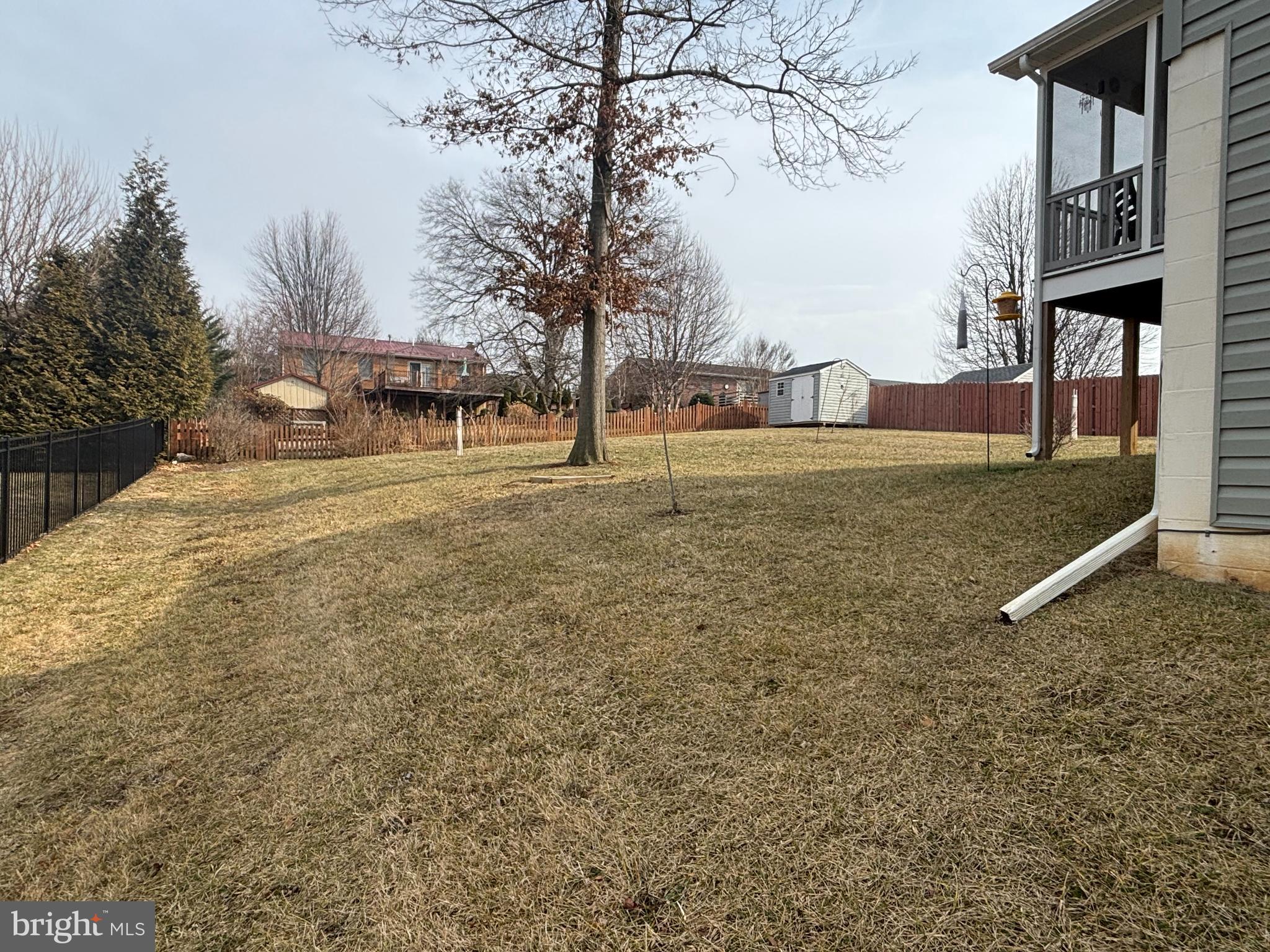 POTOMAC MANOR - Residential