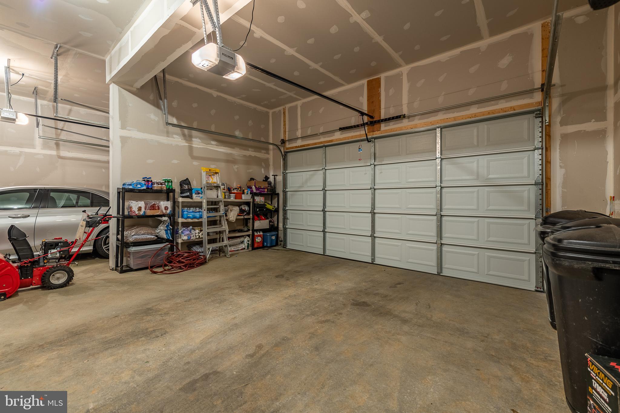 SPRINGDALE FARM - Residential