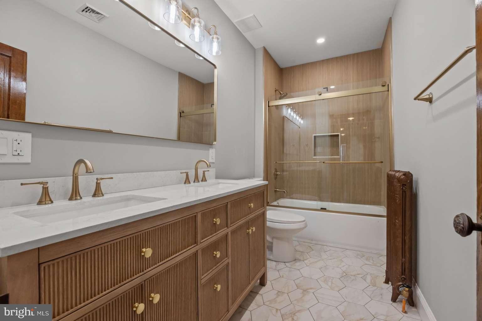 WEST PHILADELPHIA - Residential