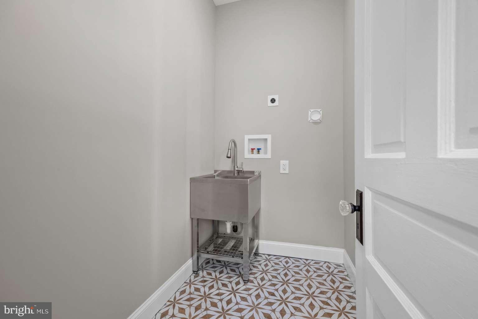 WEST PHILADELPHIA - Residential