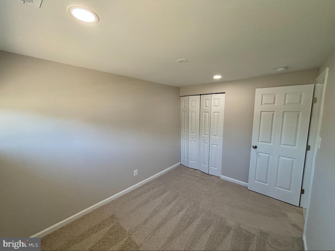 GLEN GARDENS - Residential Lease