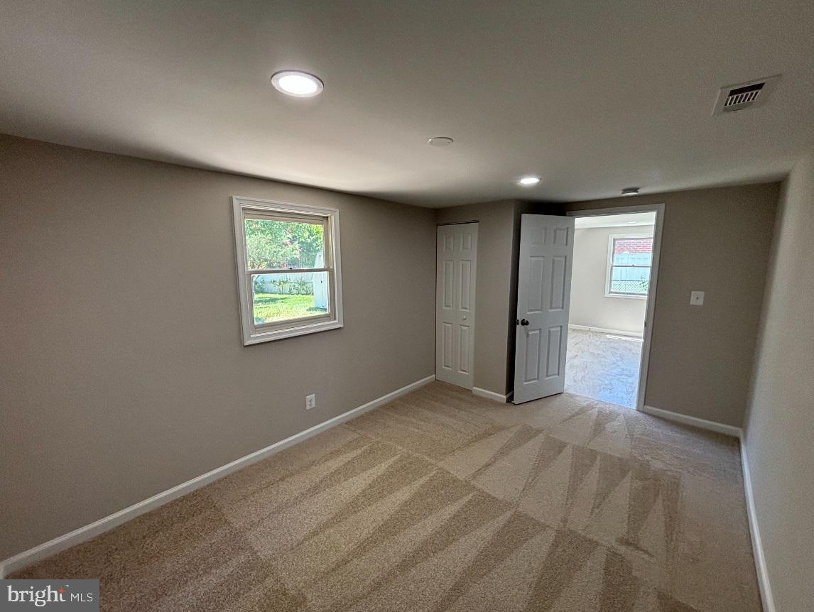 GLEN GARDENS - Residential Lease