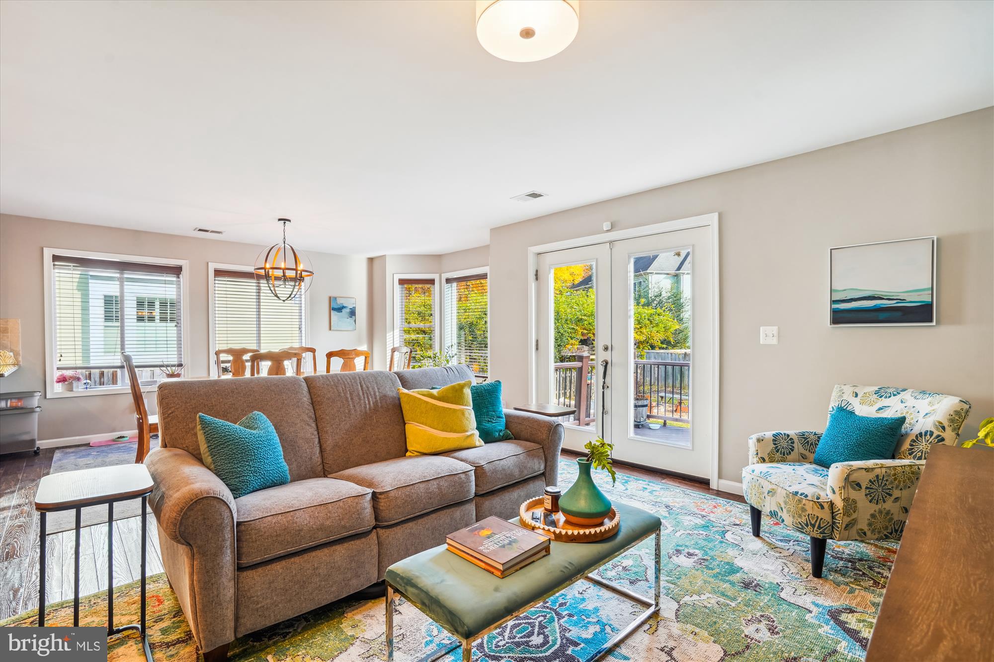 VIENNA WOODS - Residential