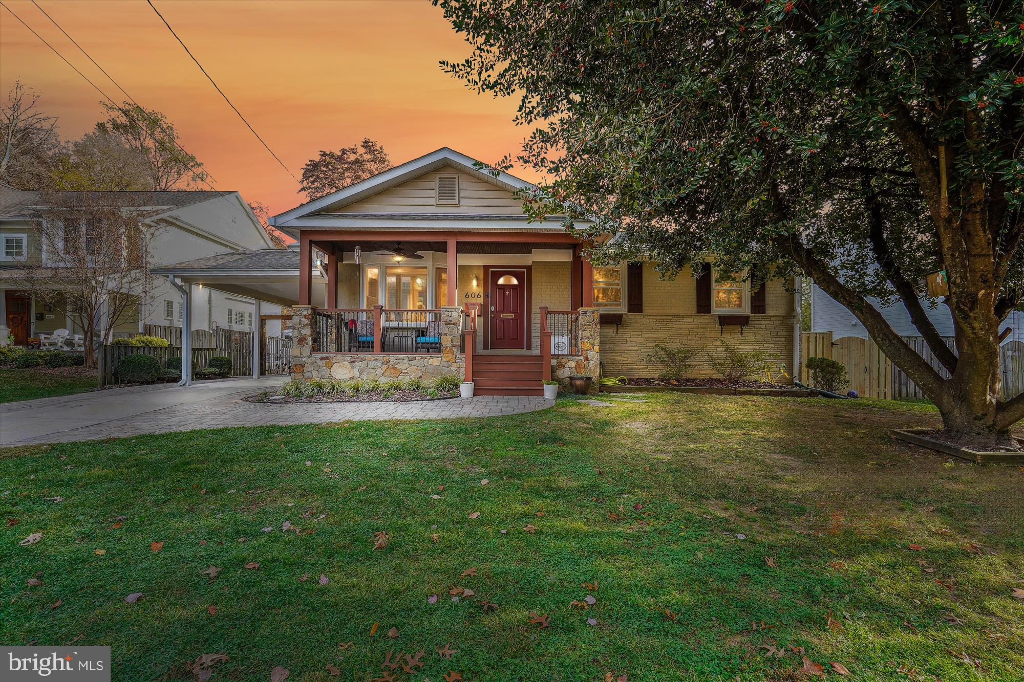 VIENNA WOODS - Residential