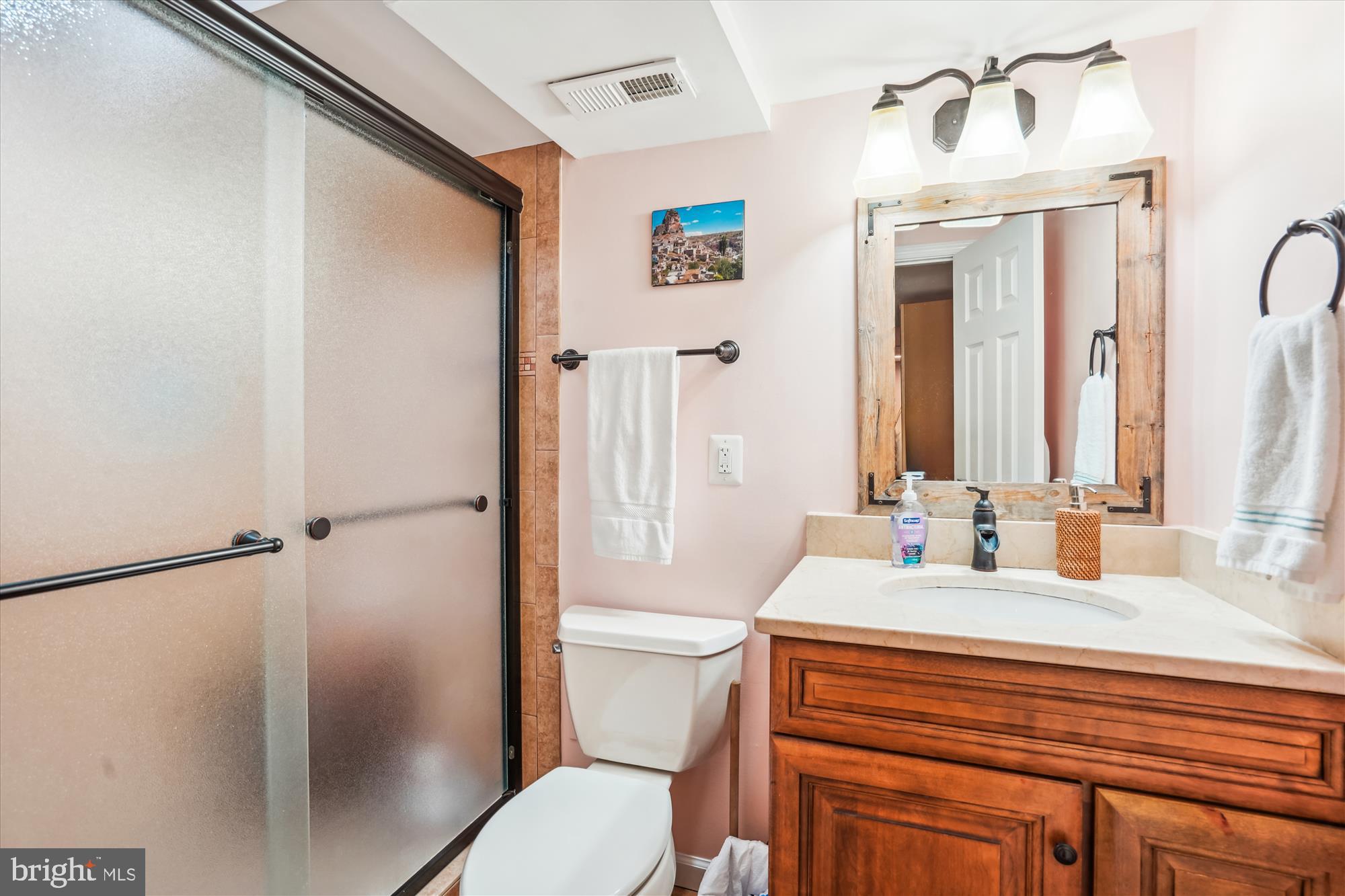 VIENNA WOODS - Residential