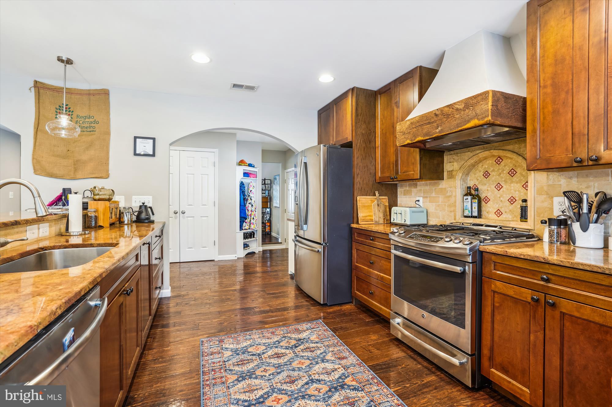 VIENNA WOODS - Residential