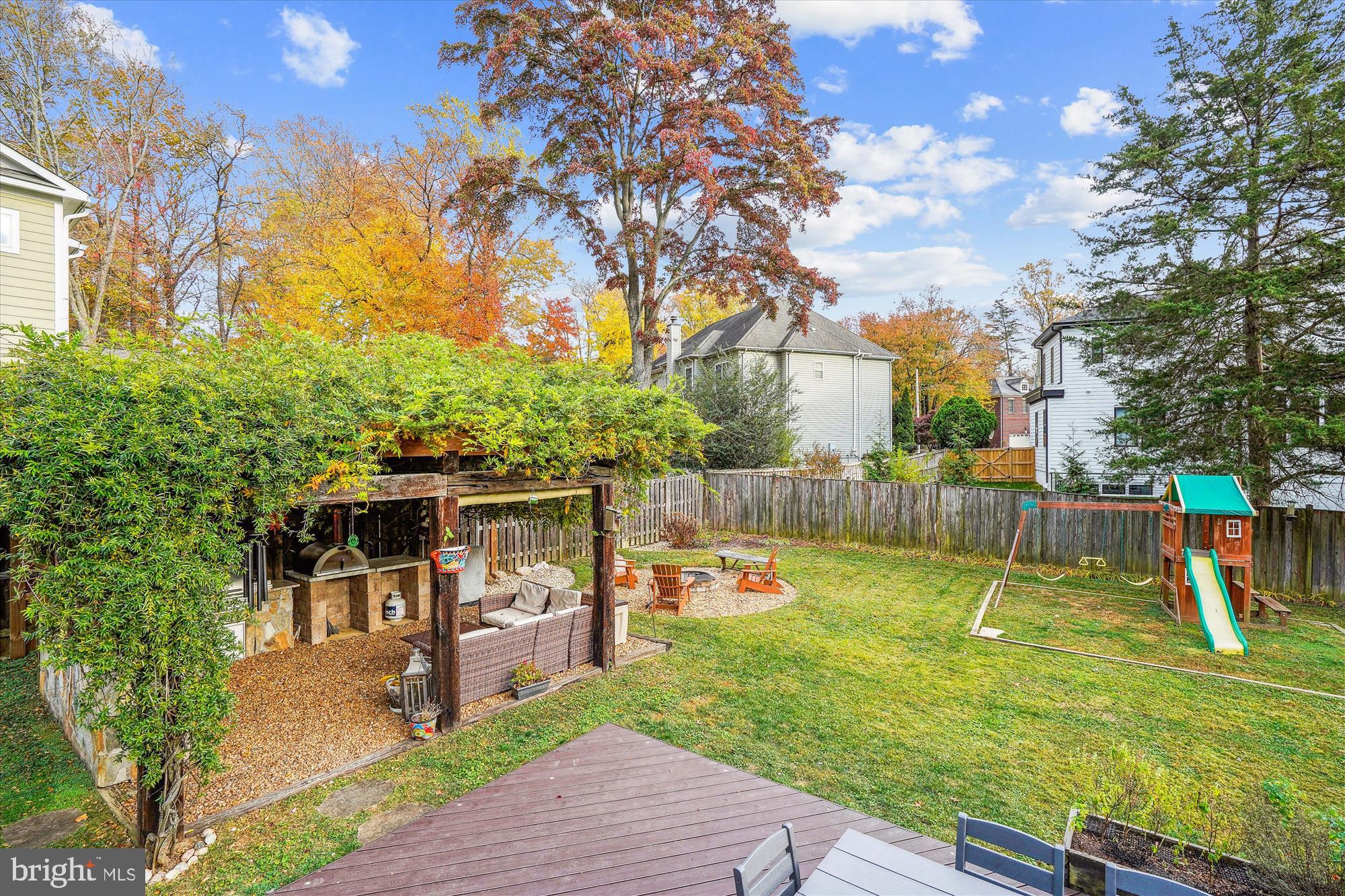 VIENNA WOODS - Residential