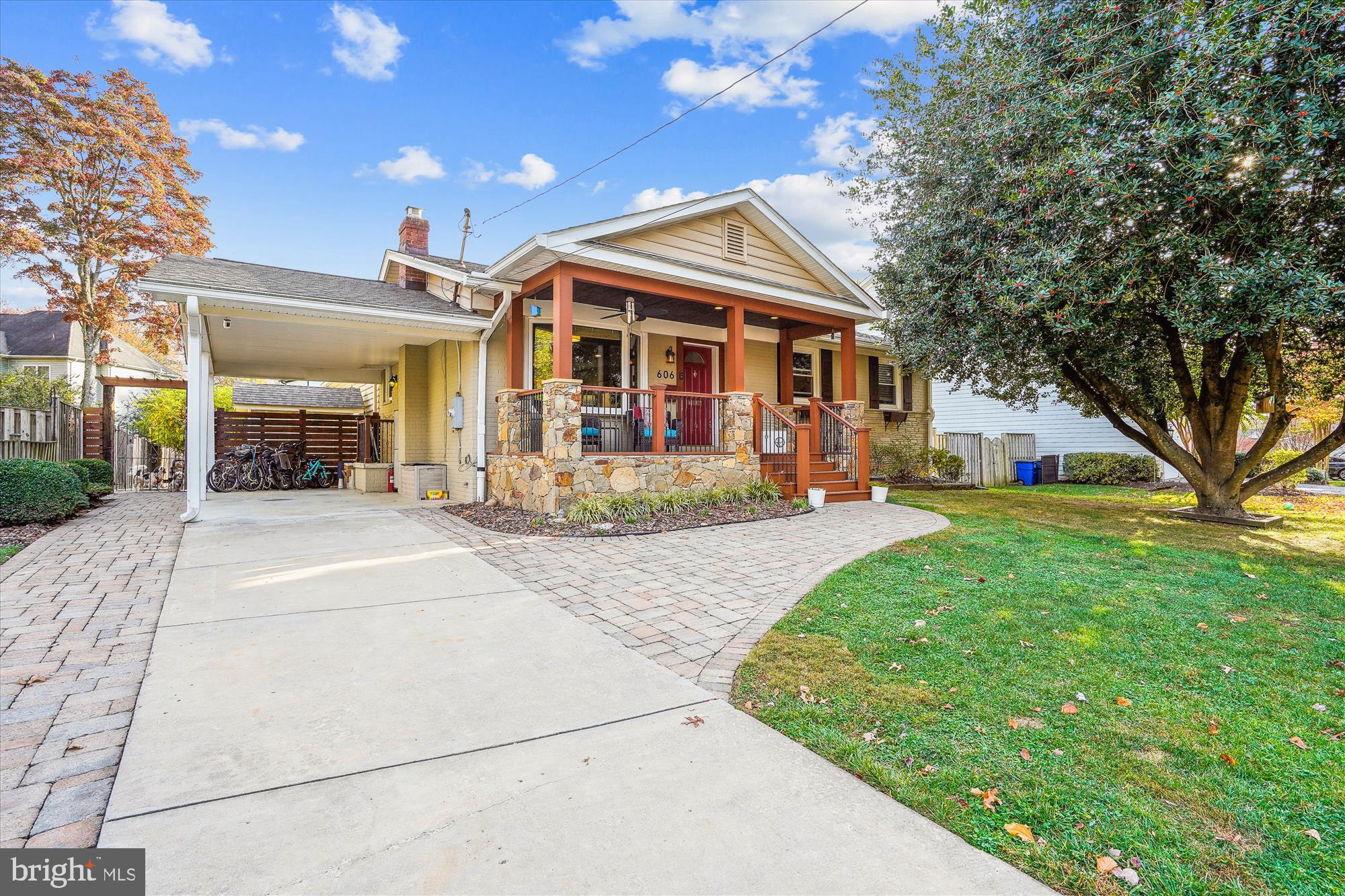 VIENNA WOODS - Residential