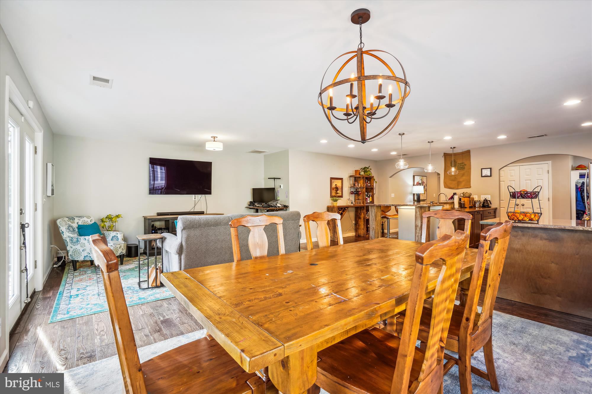 VIENNA WOODS - Residential