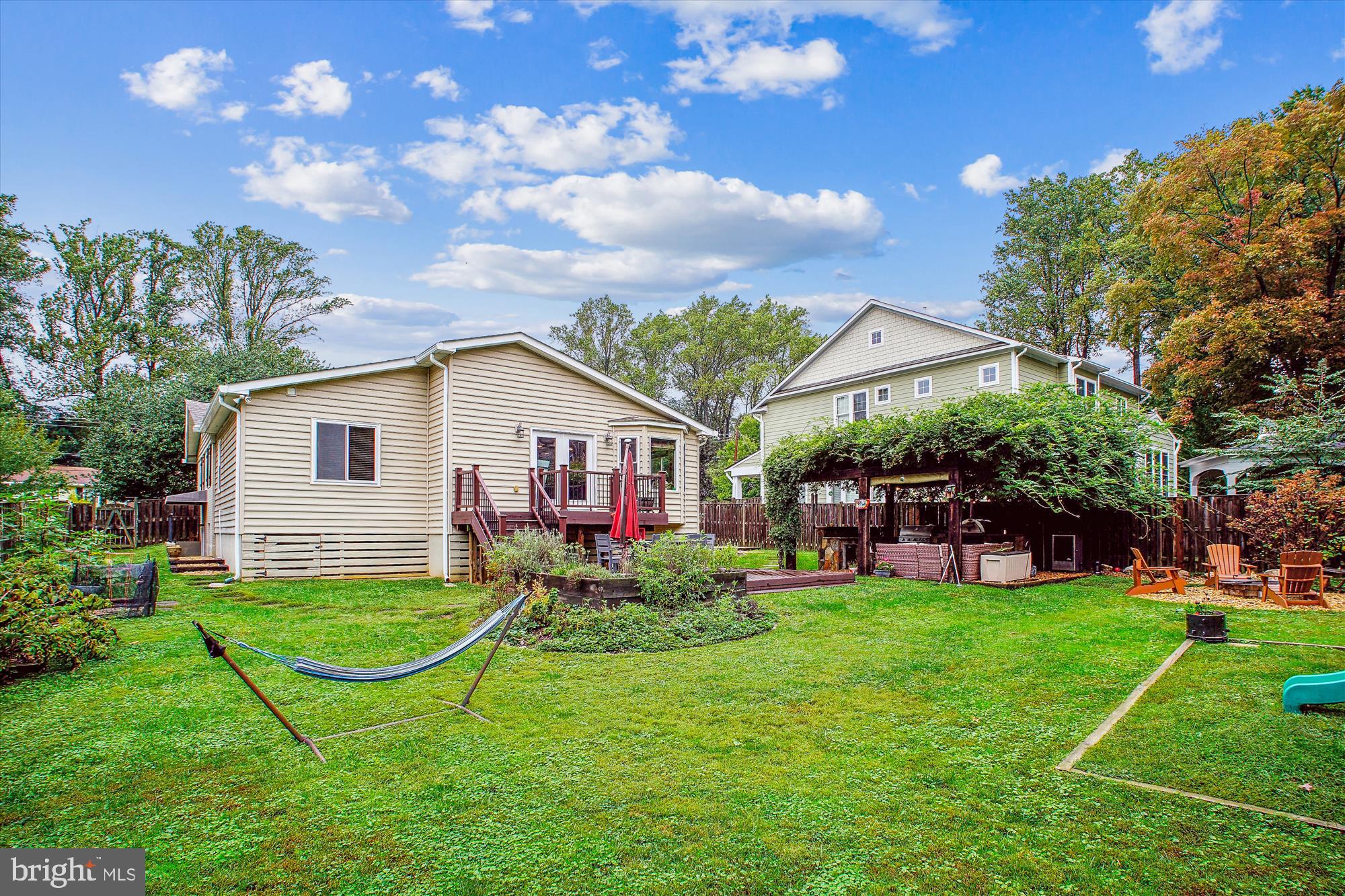 VIENNA WOODS - Residential