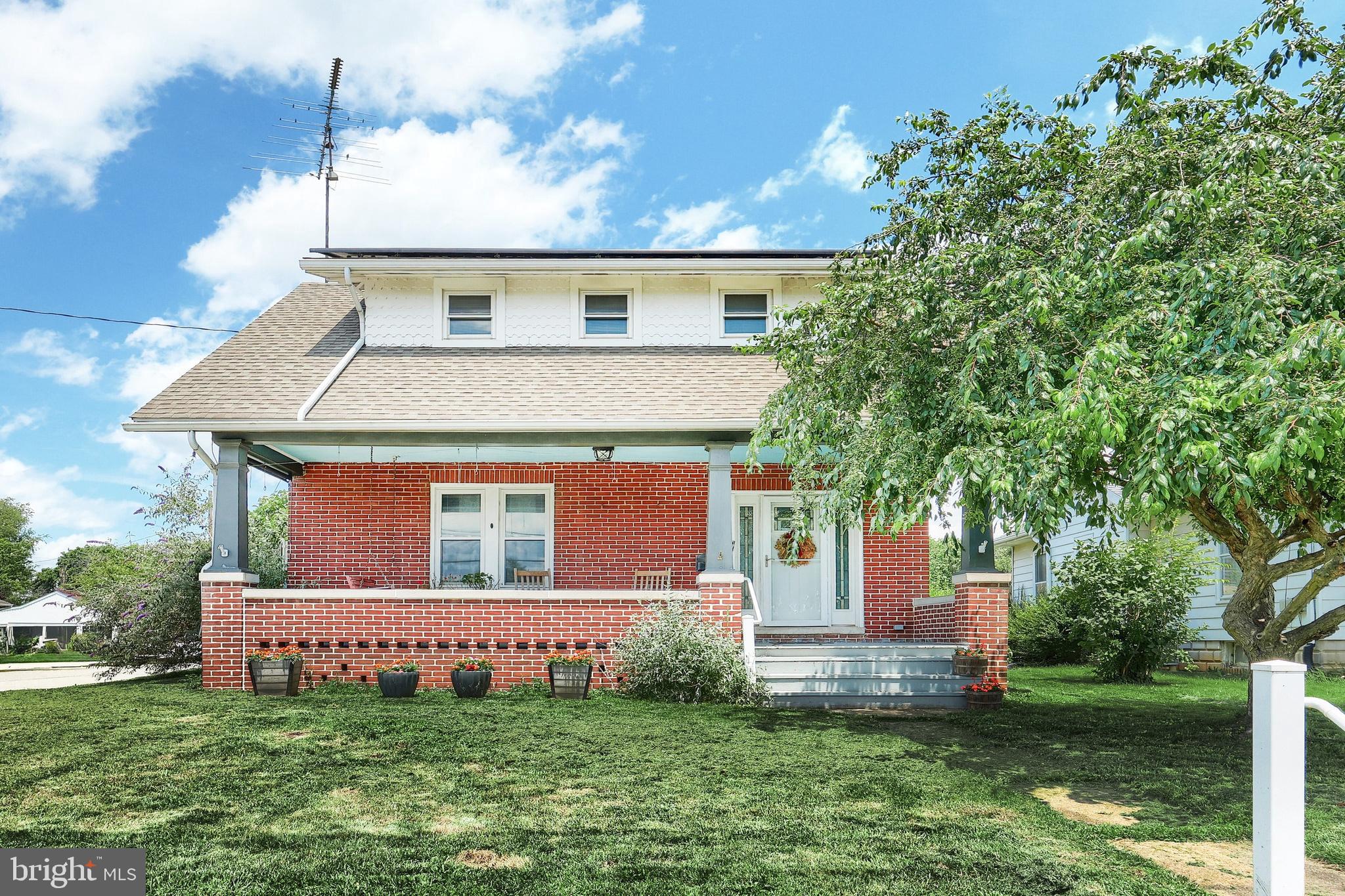 545 W KING STREET