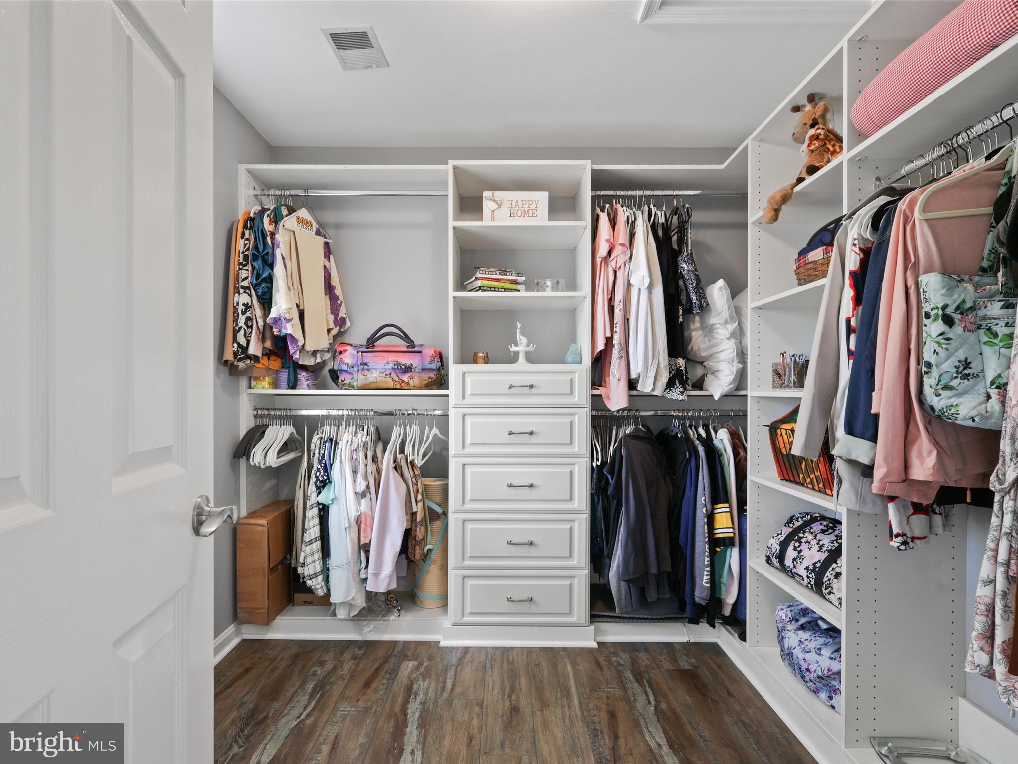 VANTAGE POINT - Residential