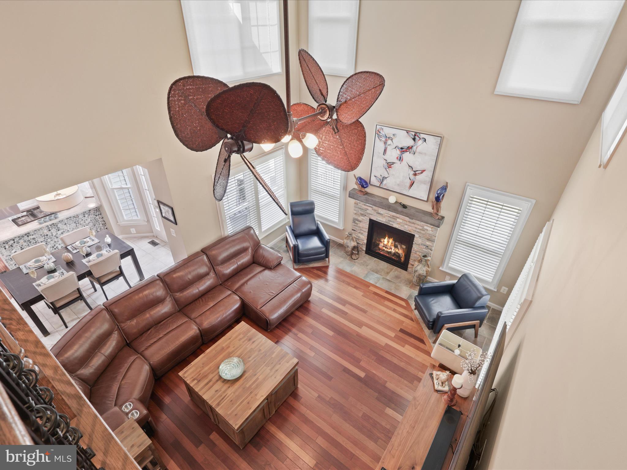 VANTAGE POINT - Residential