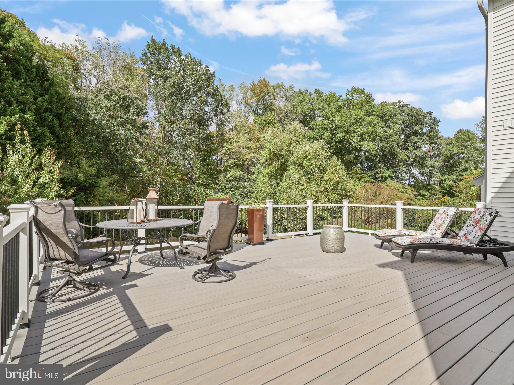 VANTAGE POINT - Residential