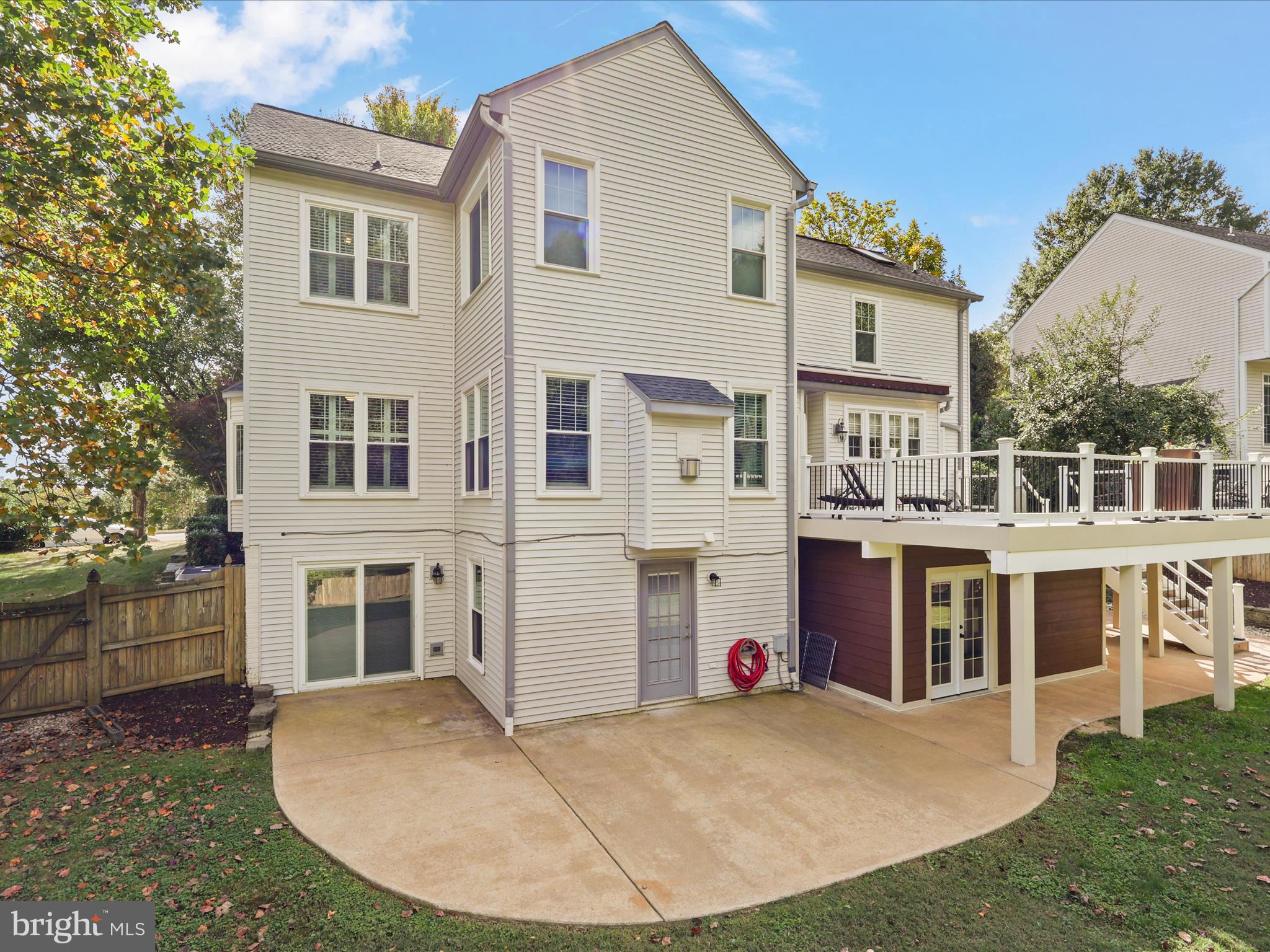 VANTAGE POINT - Residential