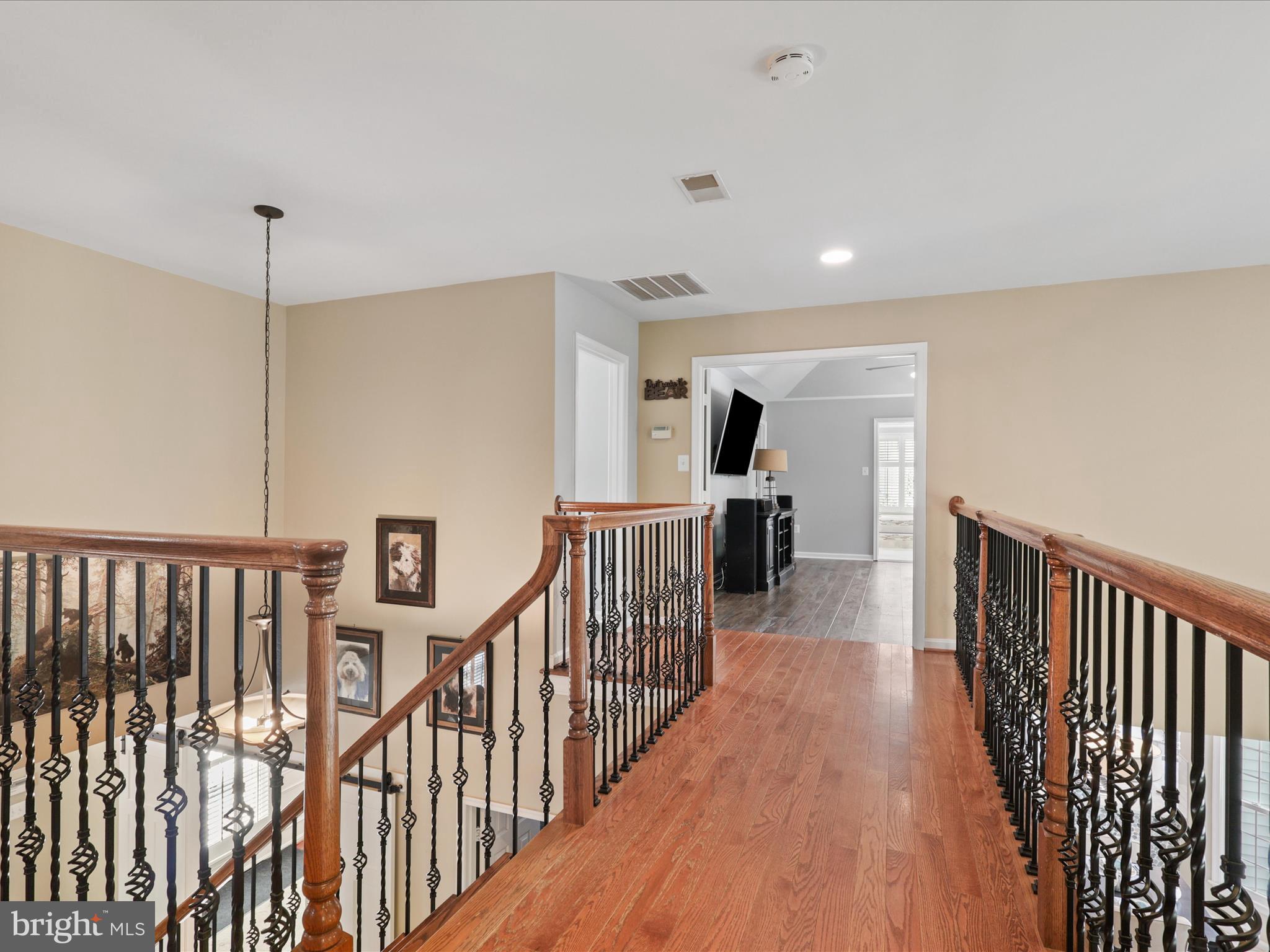 VANTAGE POINT - Residential