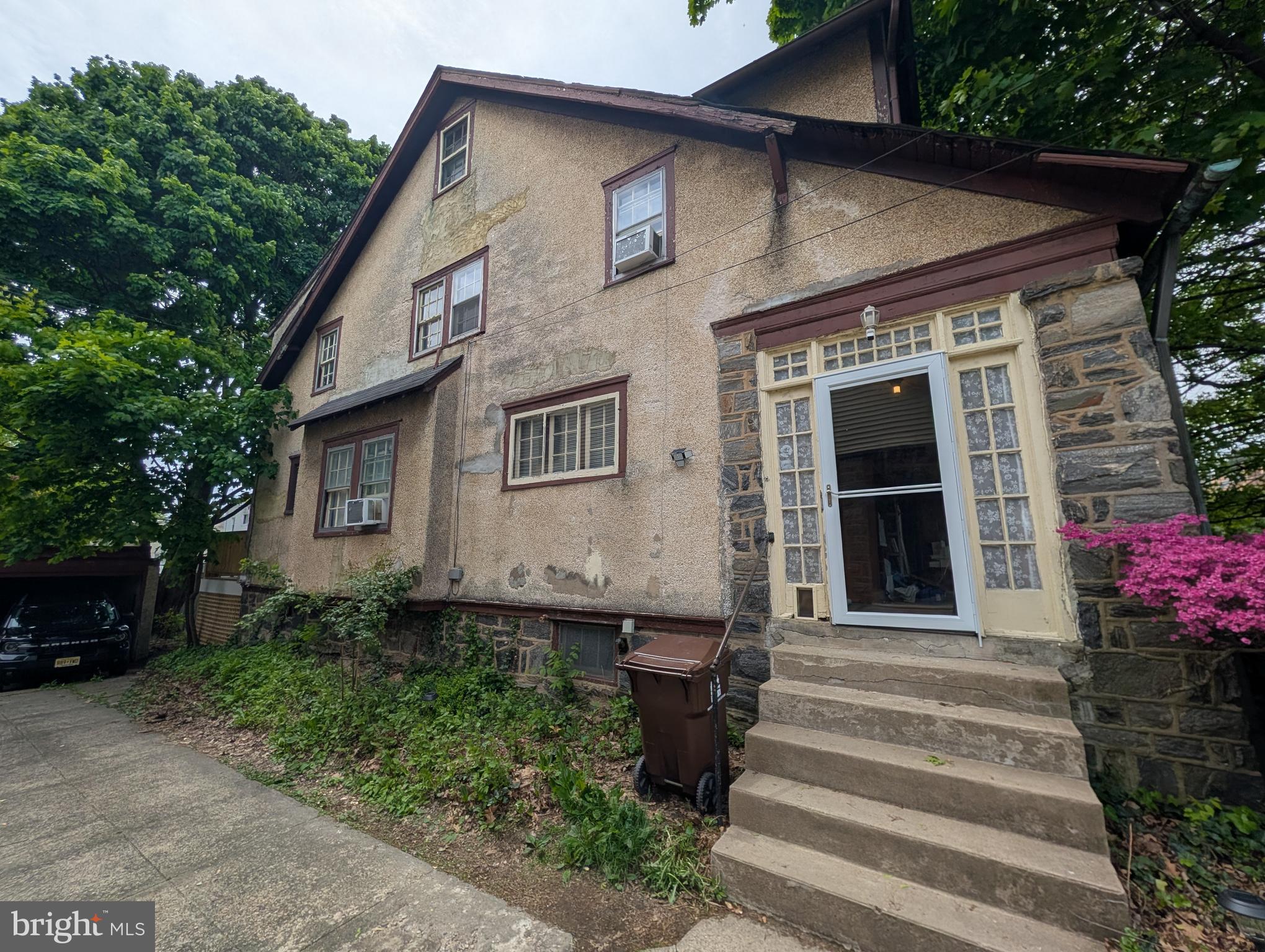 80 W MARSHALL ROAD