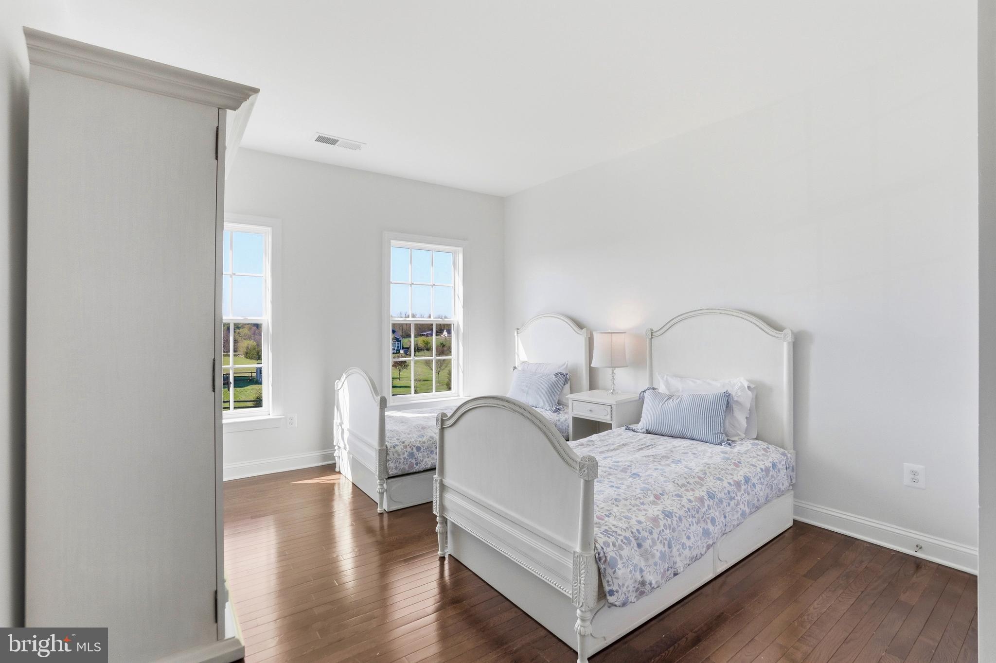 BURSTEIN - Residential