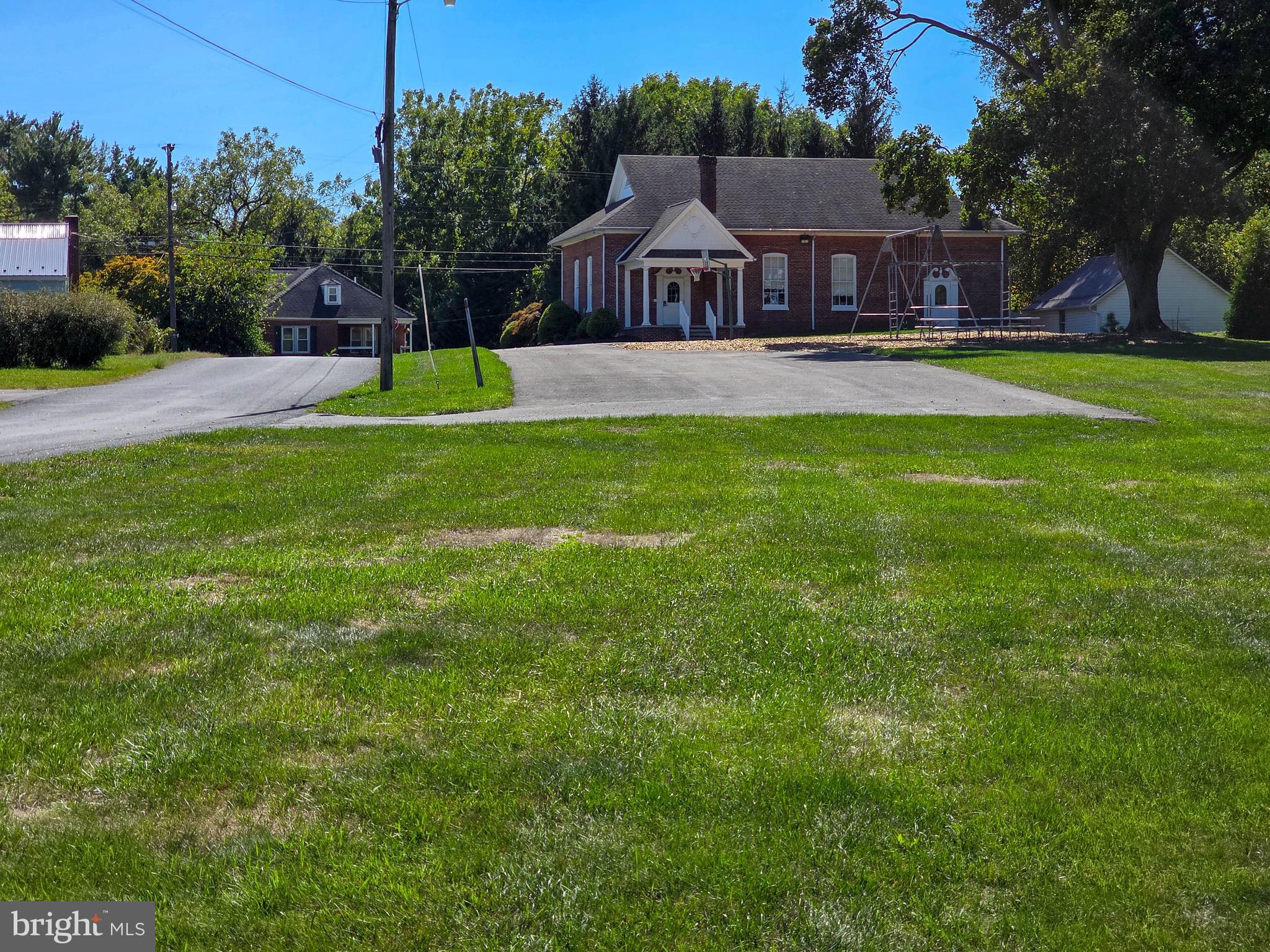 STATE LINE - Residential