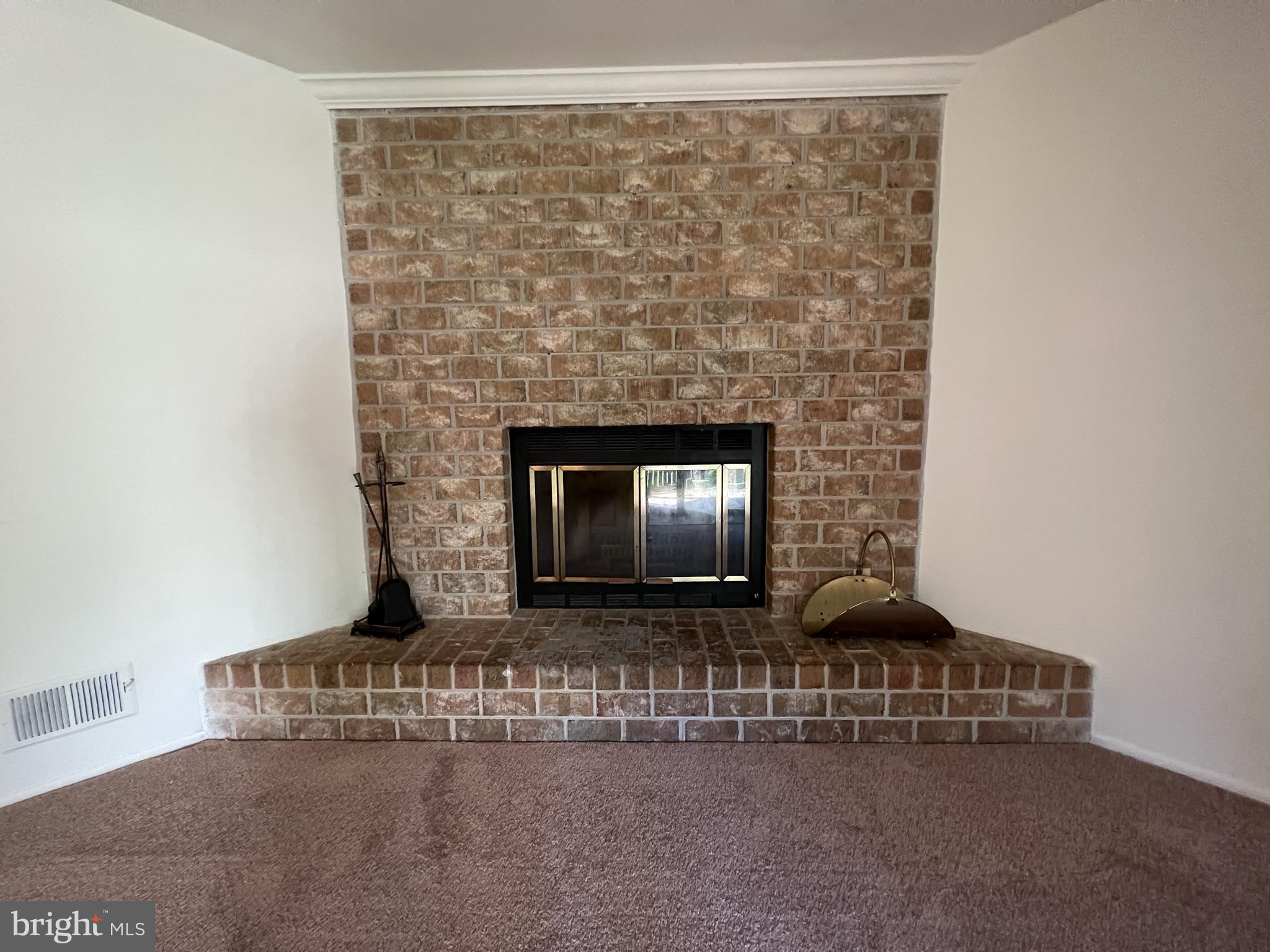 KINGS CONTRIVANCE - Residential Lease