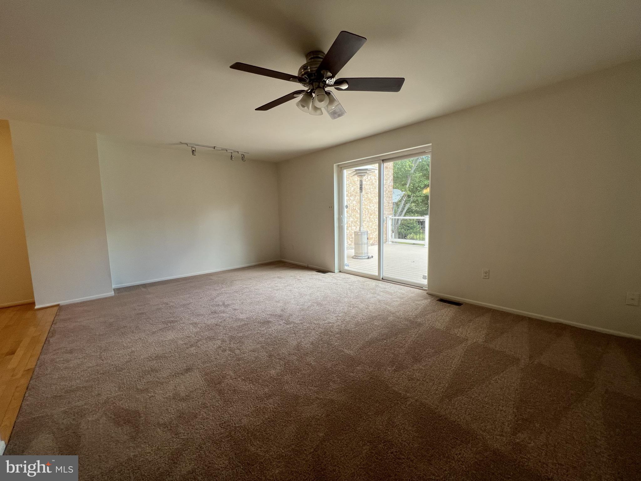 KINGS CONTRIVANCE - Residential Lease