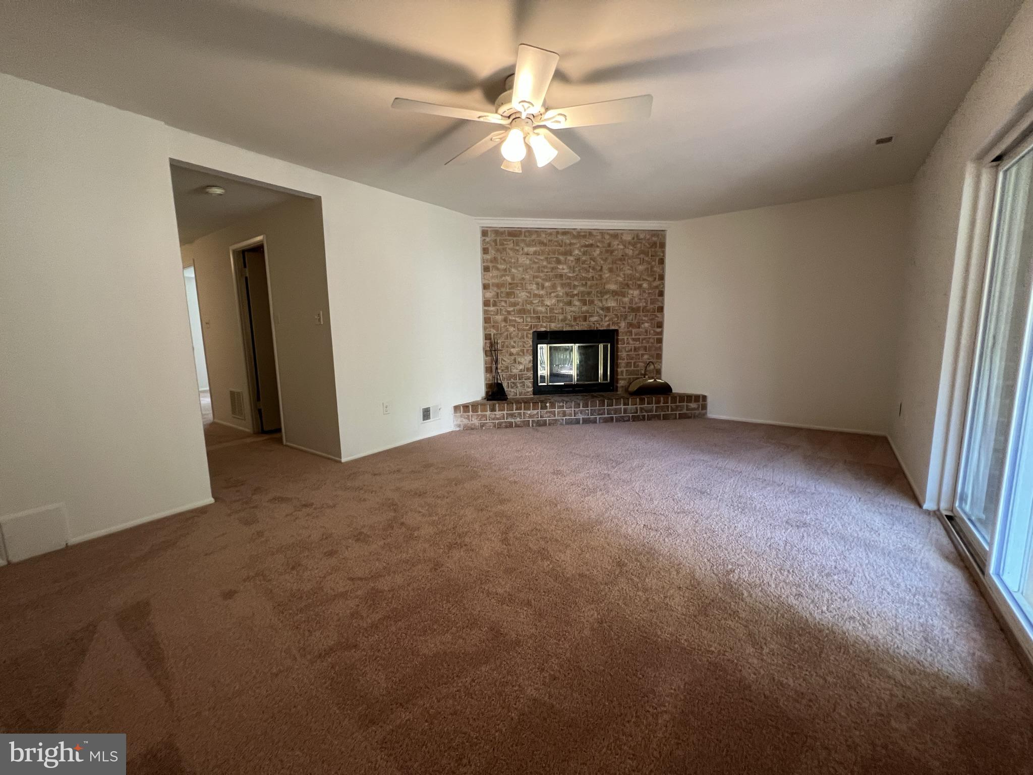 KINGS CONTRIVANCE - Residential Lease