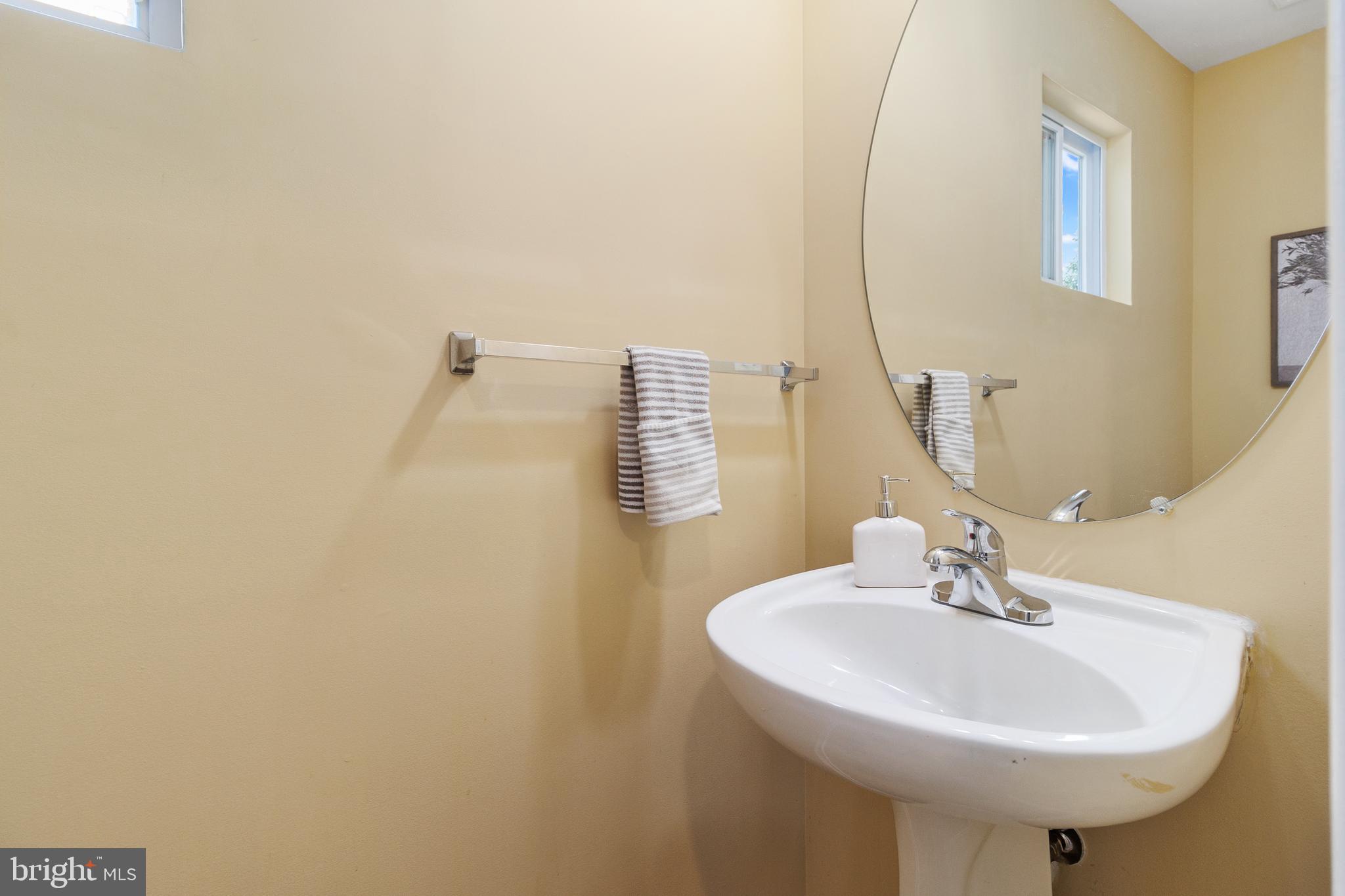 ASHBURN FARM - Residential