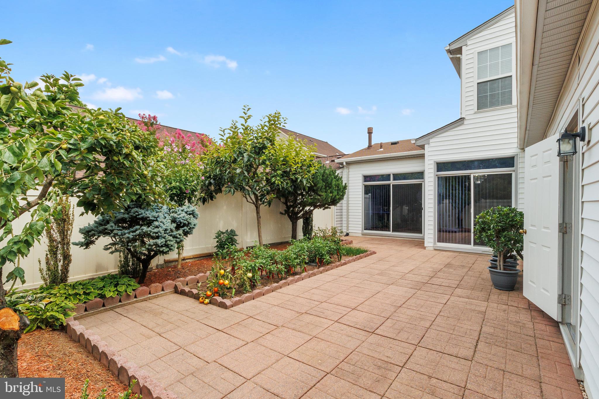 ASHBURN FARM - Residential