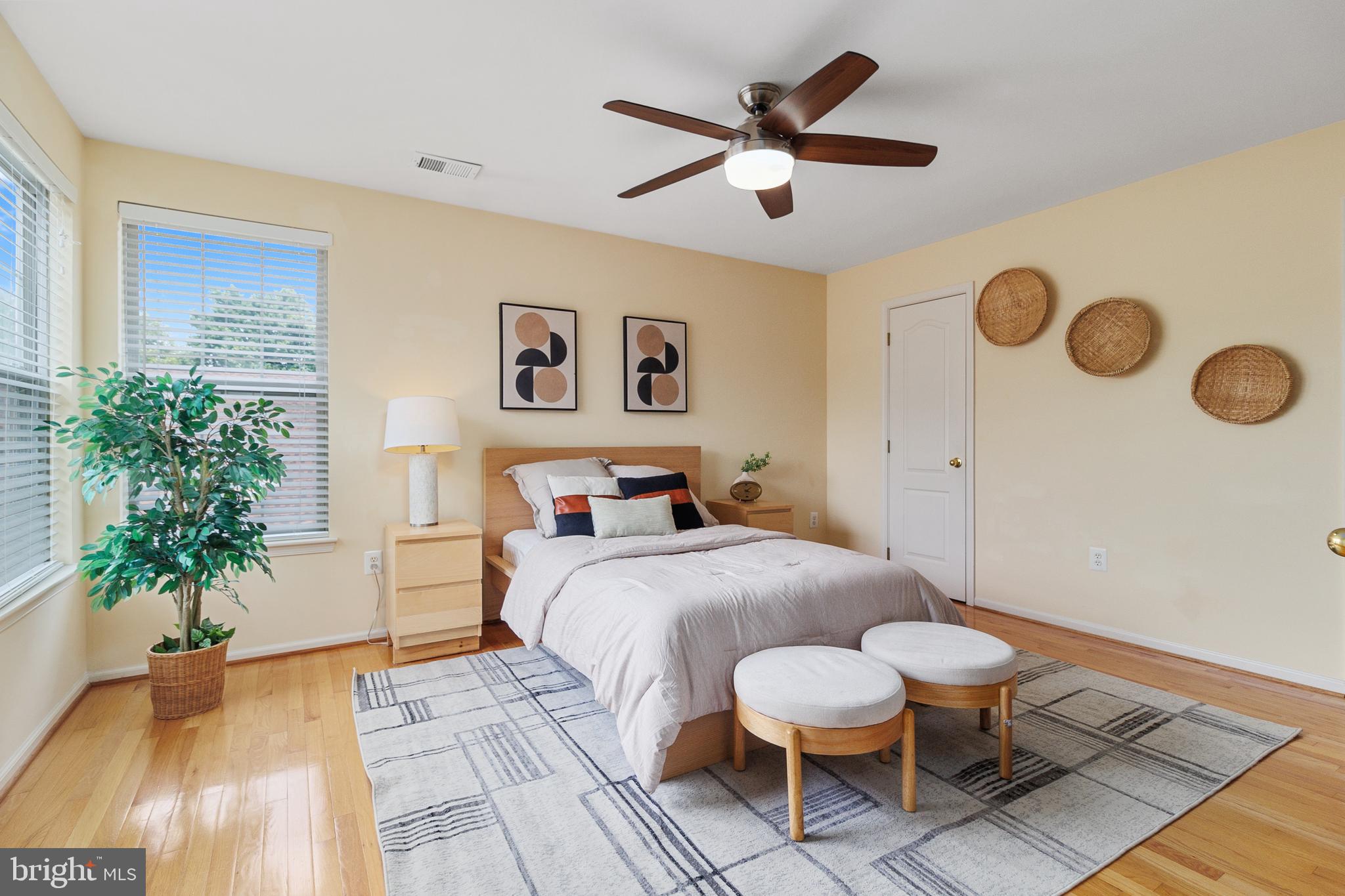 ASHBURN FARM - Residential