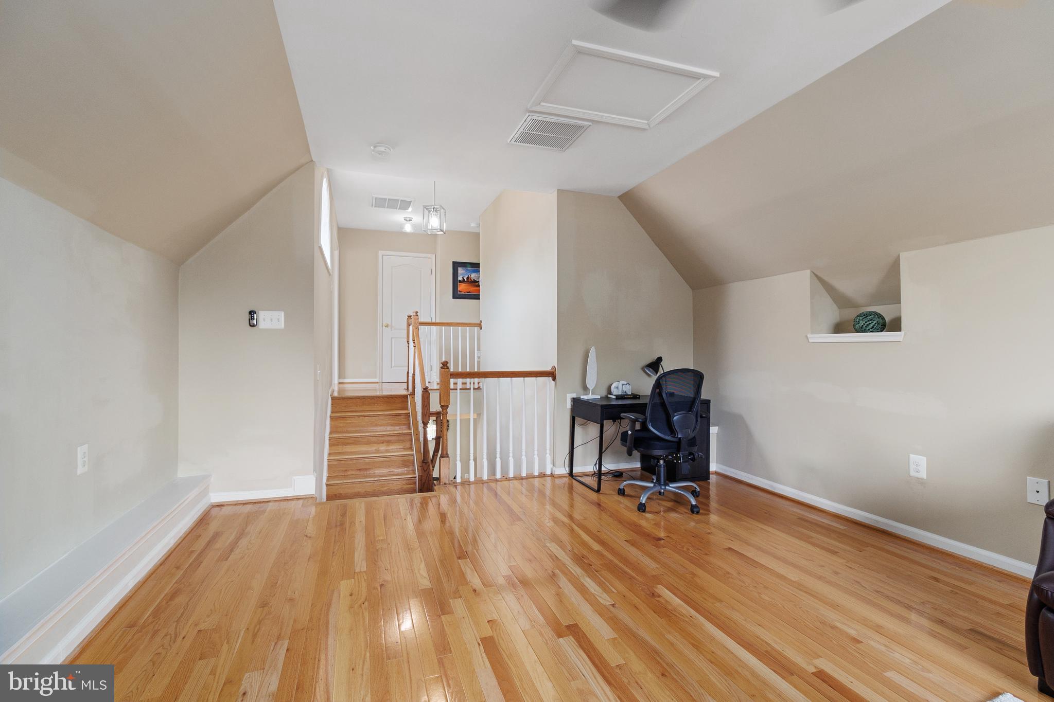 ASHBURN FARM - Residential