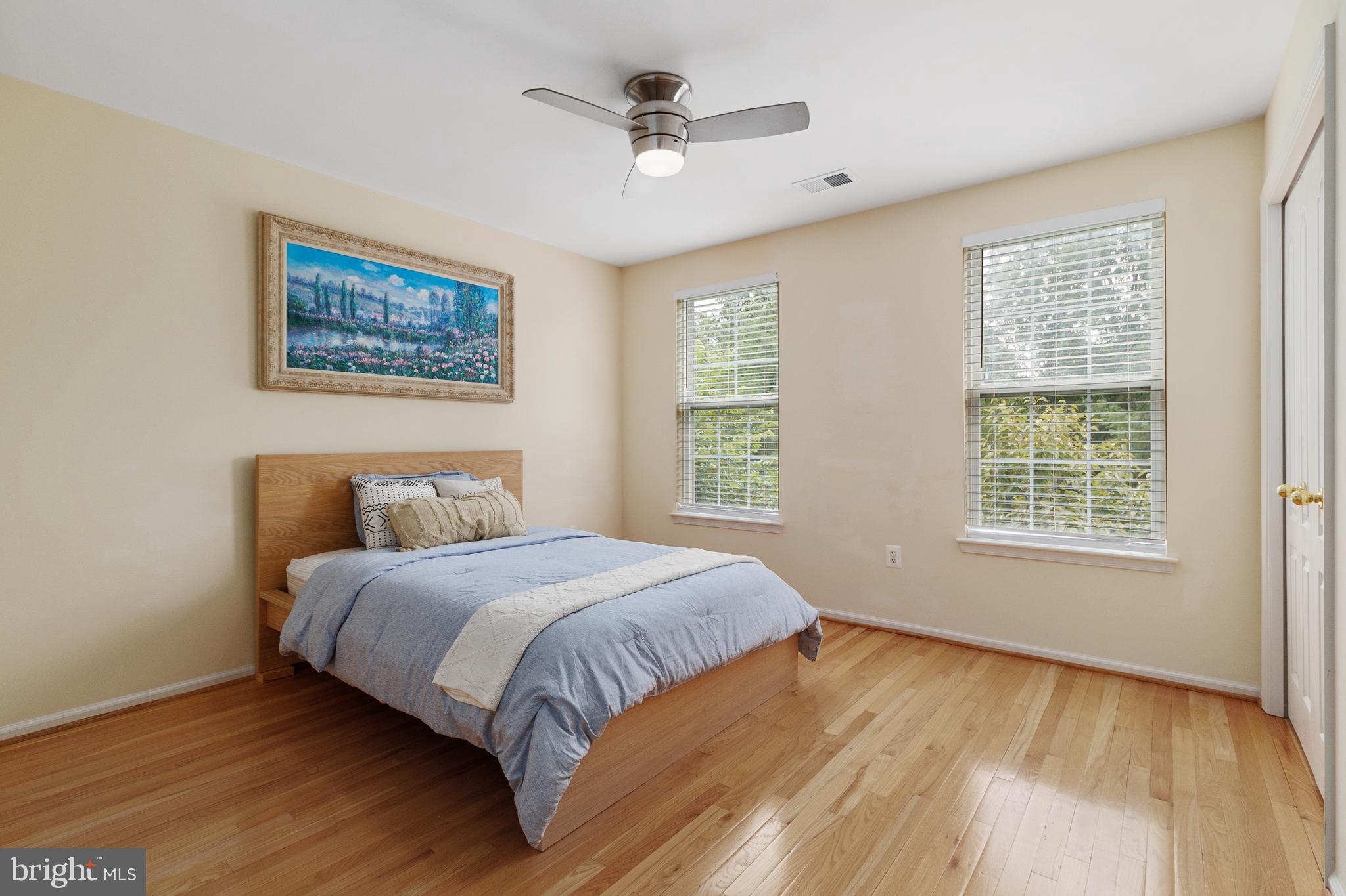 ASHBURN FARM - Residential