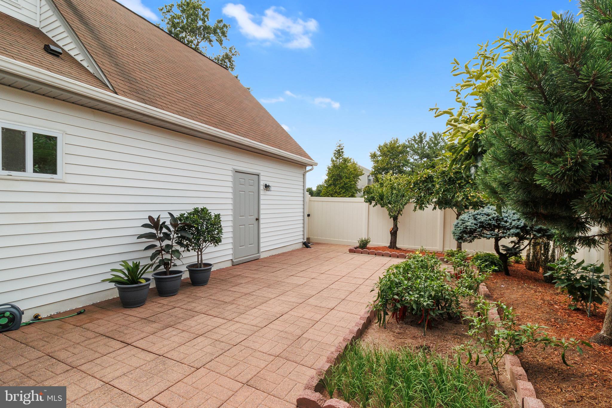 ASHBURN FARM - Residential