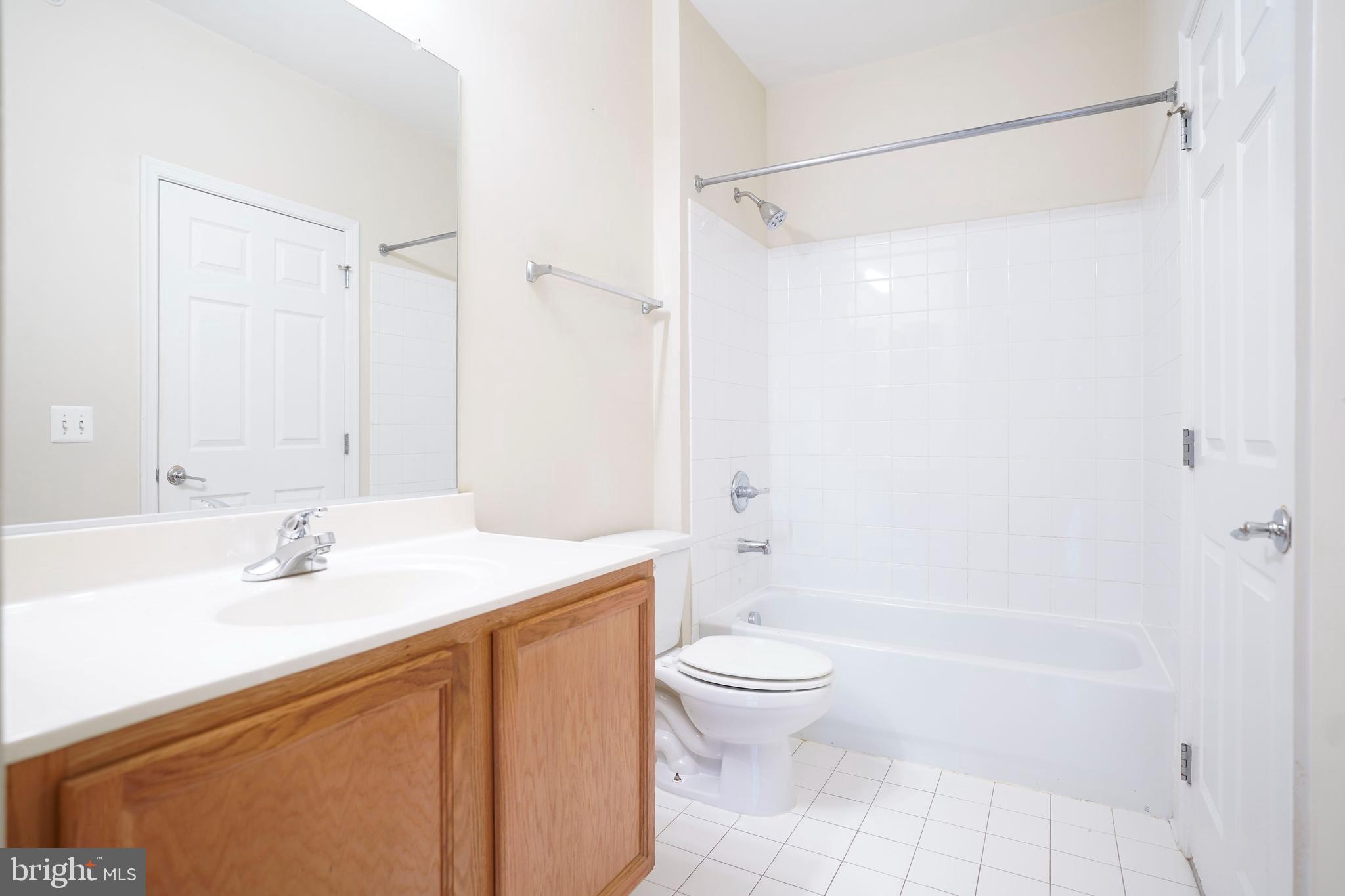 THE ADDISON AT ST PAUL - Residential