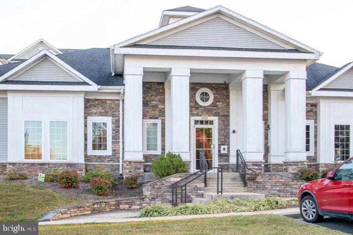 THE ADDISON AT ST PAUL - Residential