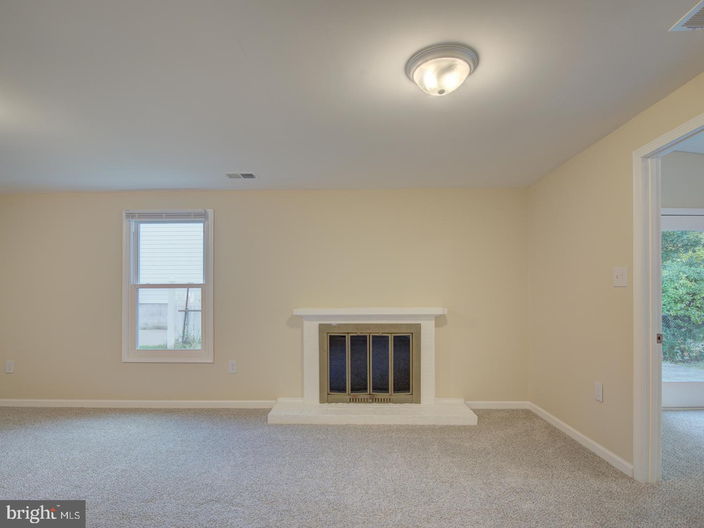 WILLOUGHBY WOODS - Residential