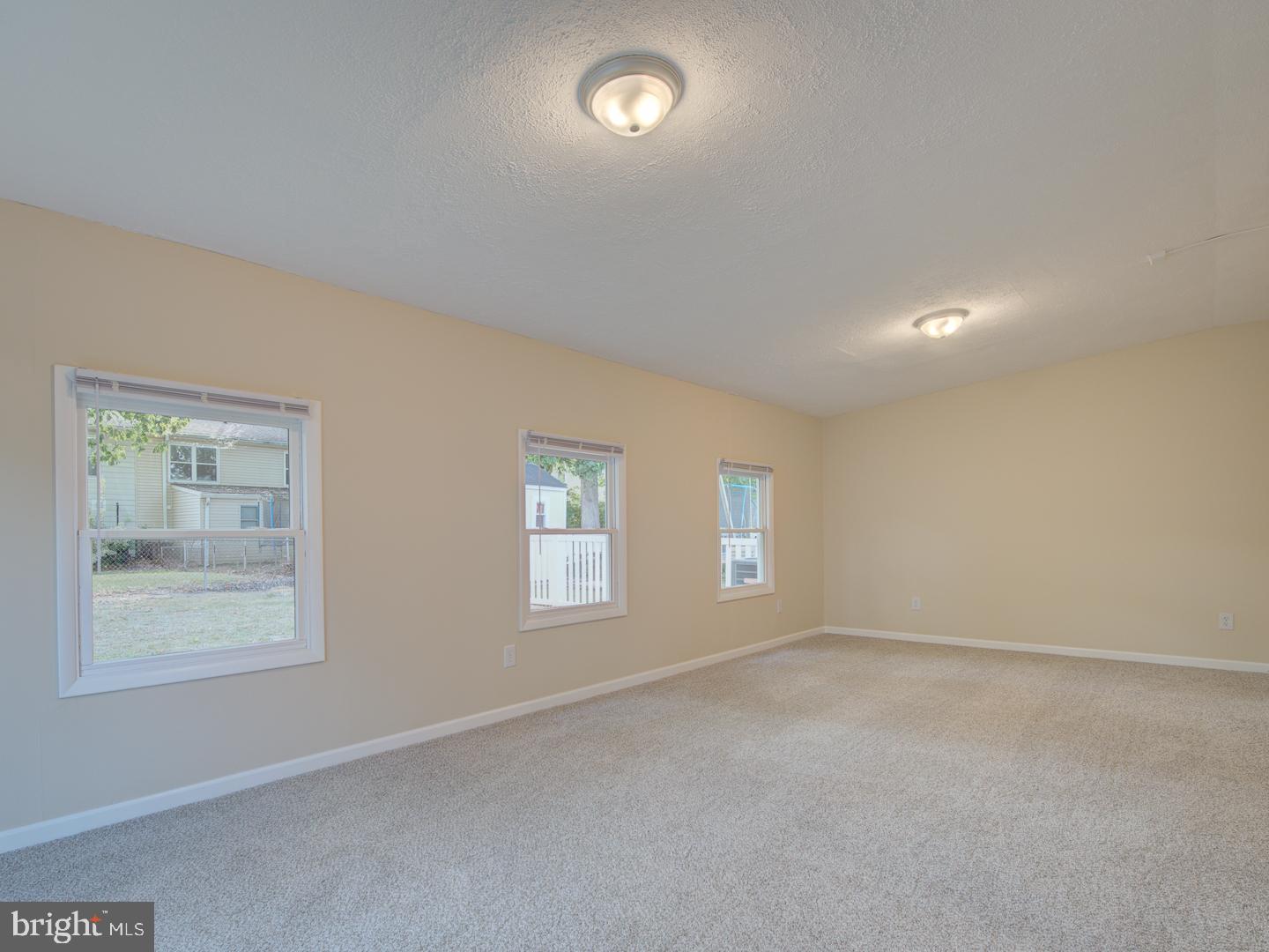 WILLOUGHBY WOODS - Residential