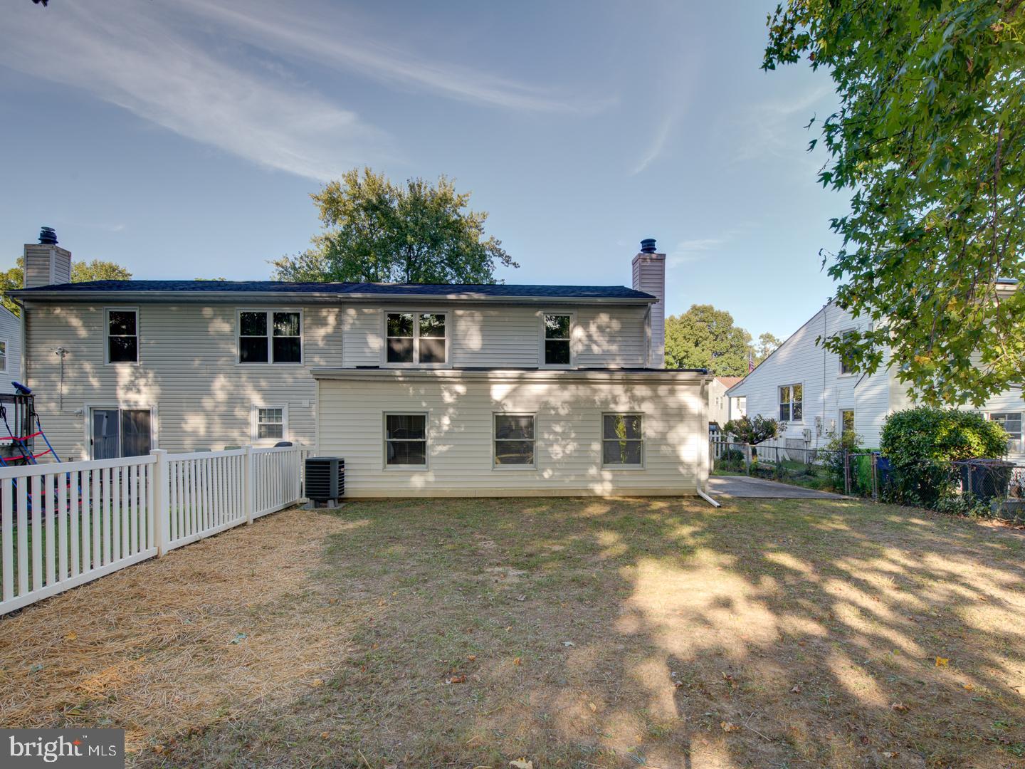 WILLOUGHBY WOODS - Residential