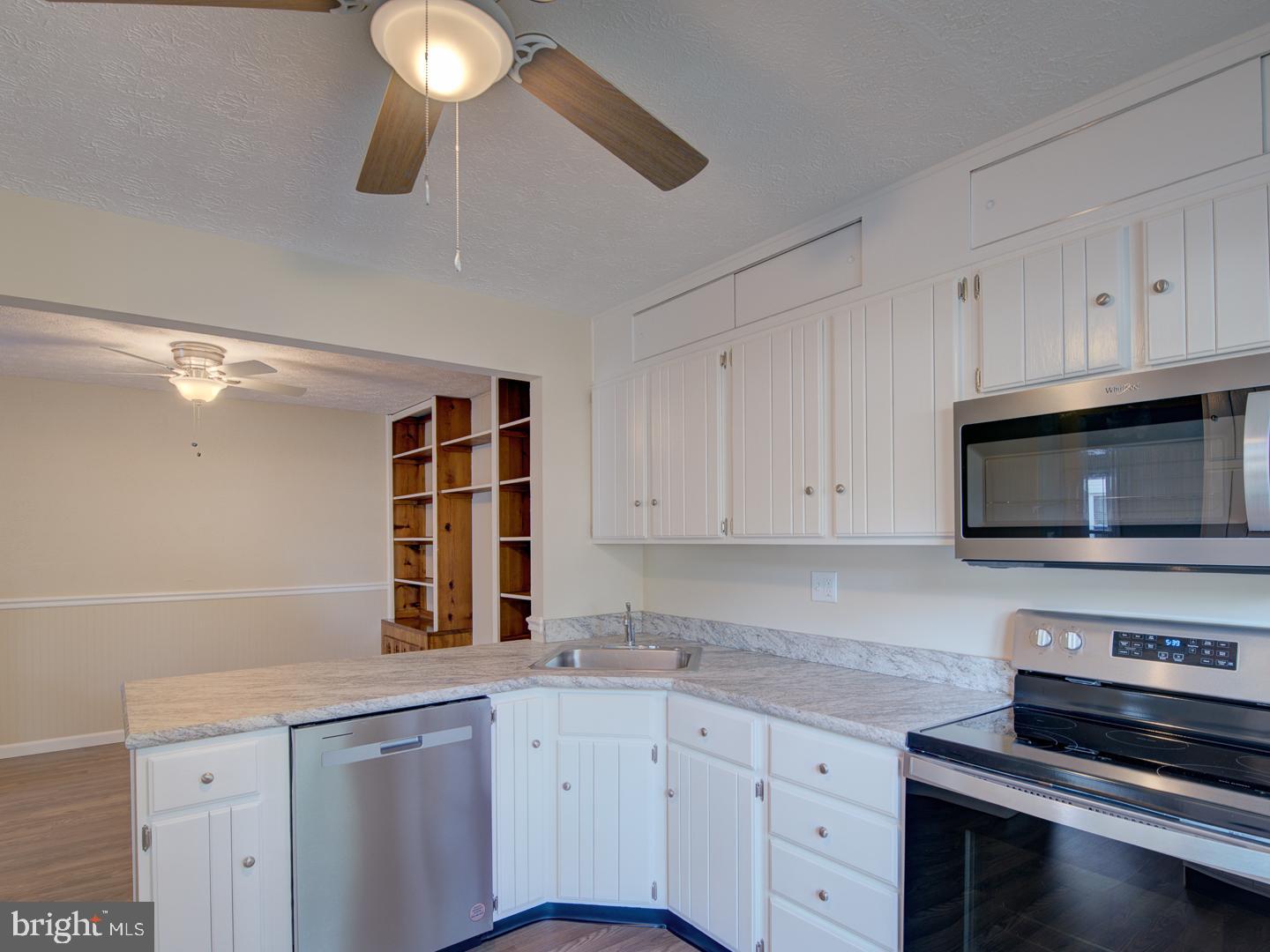 WILLOUGHBY WOODS - Residential