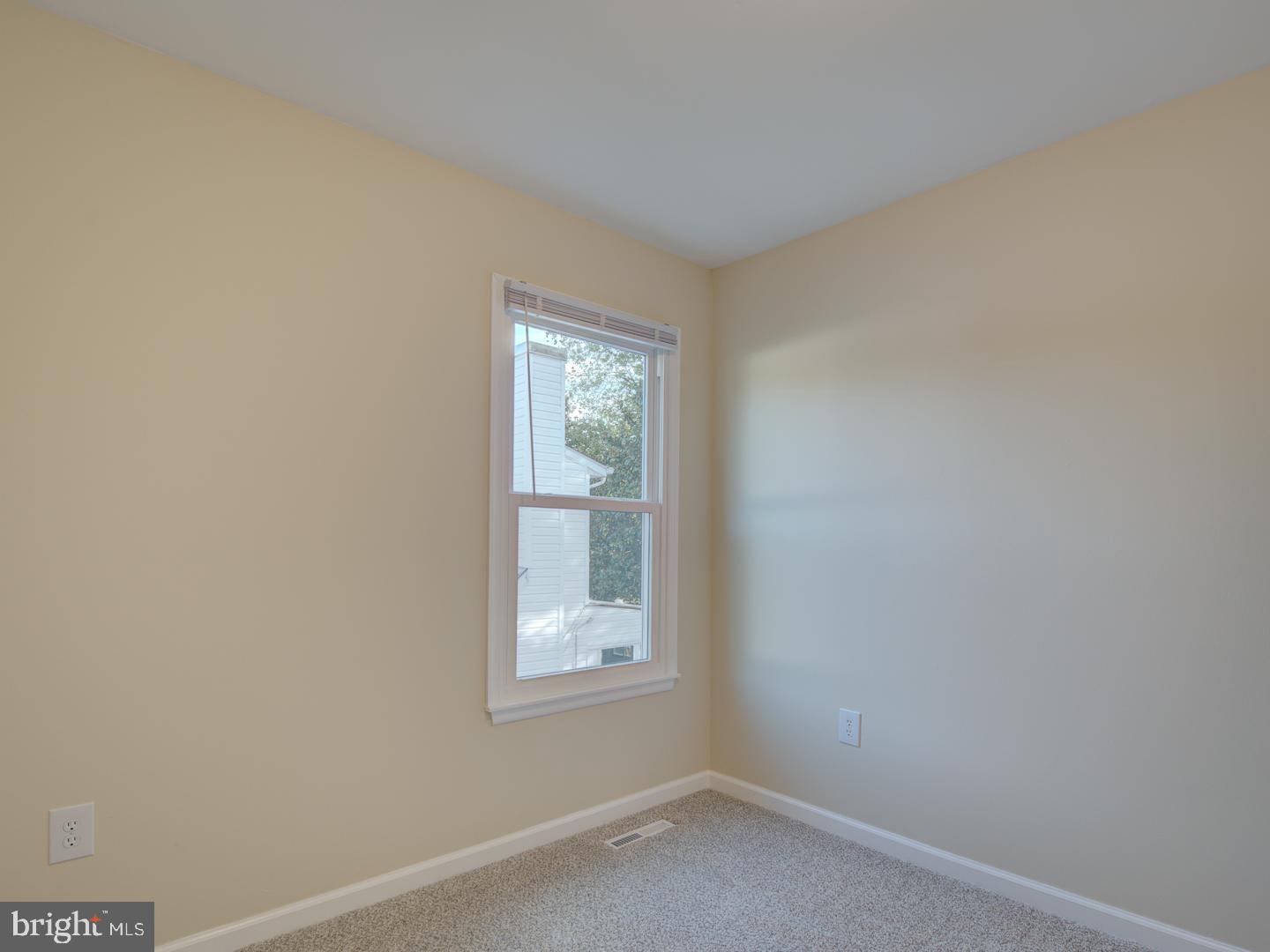 WILLOUGHBY WOODS - Residential