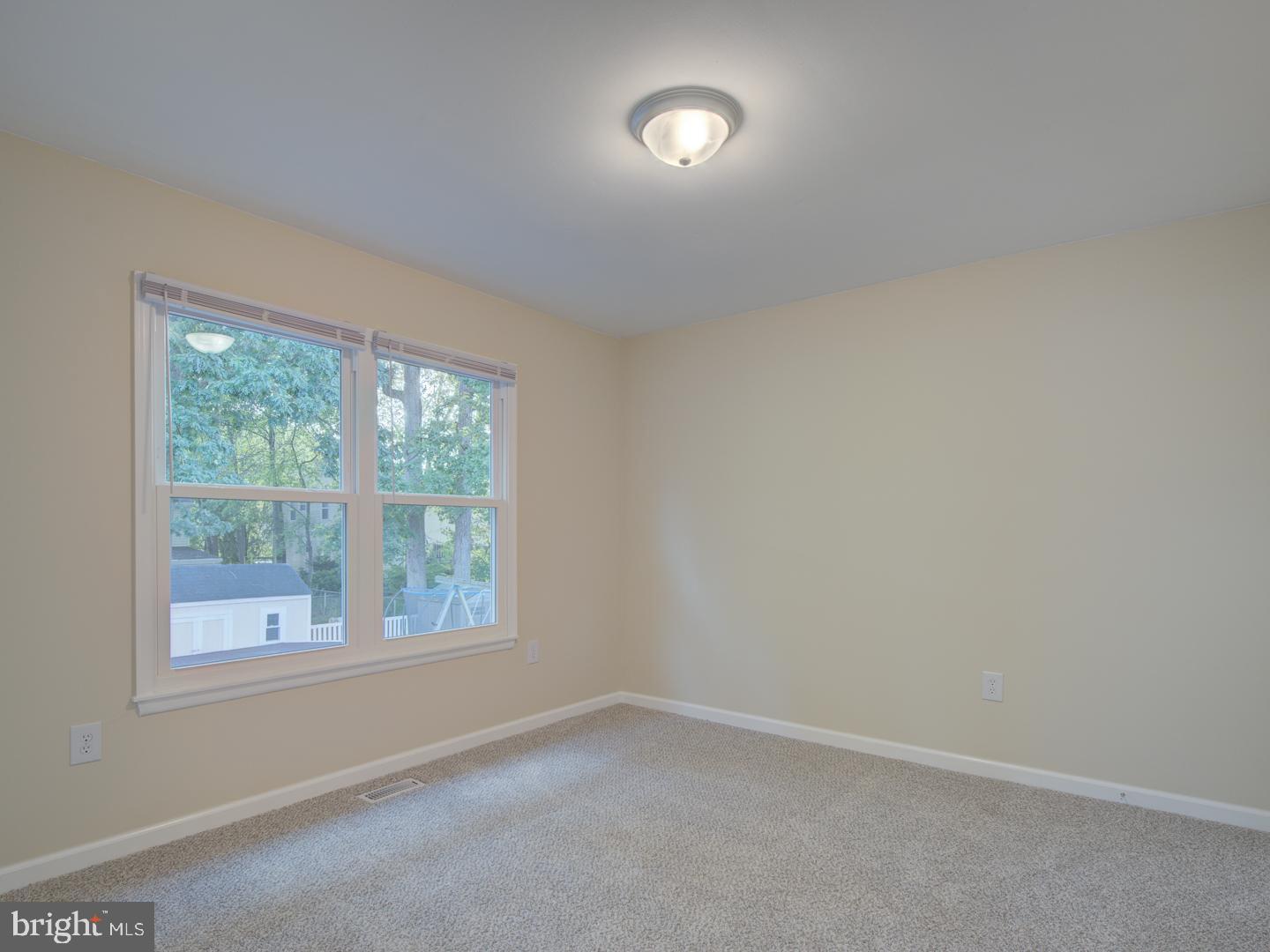 WILLOUGHBY WOODS - Residential