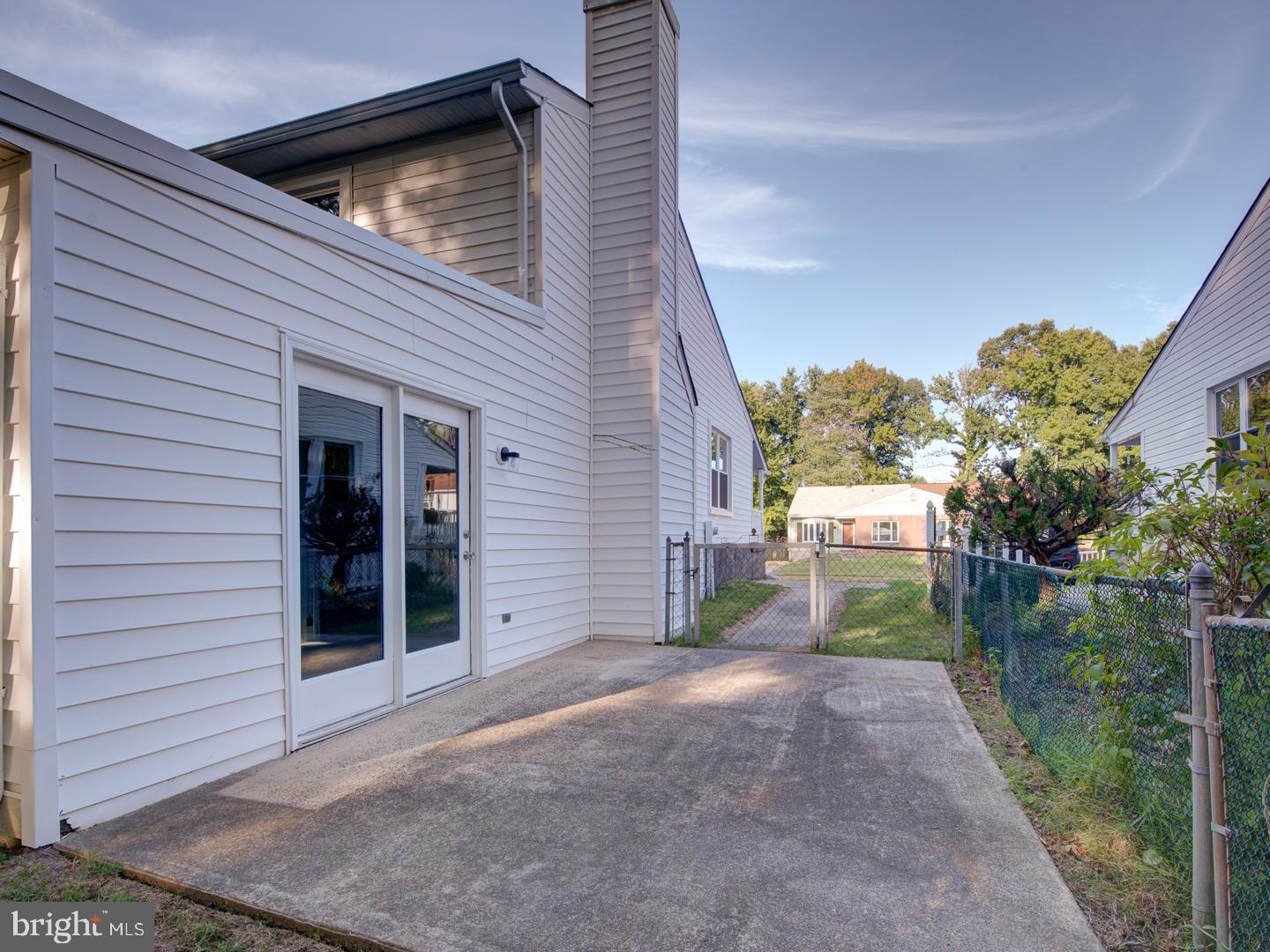 WILLOUGHBY WOODS - Residential