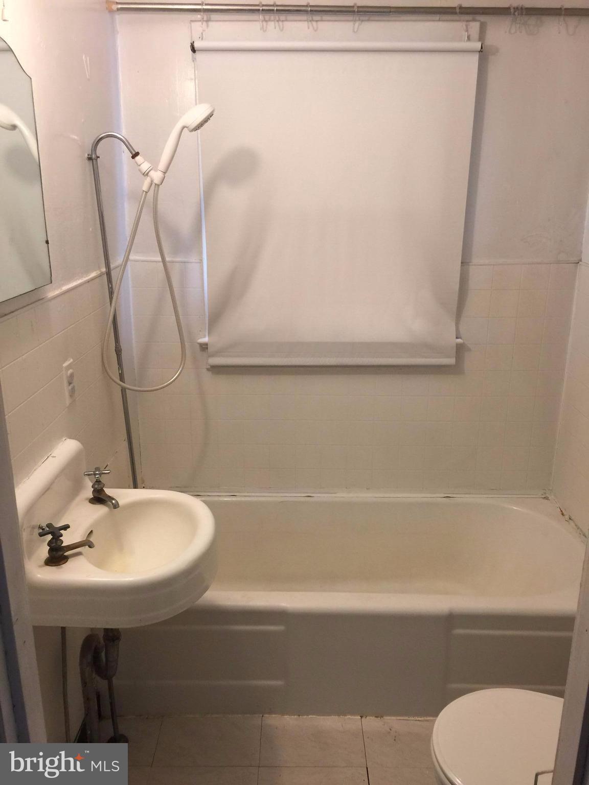 COLLEGE HEIGHTS - Residential