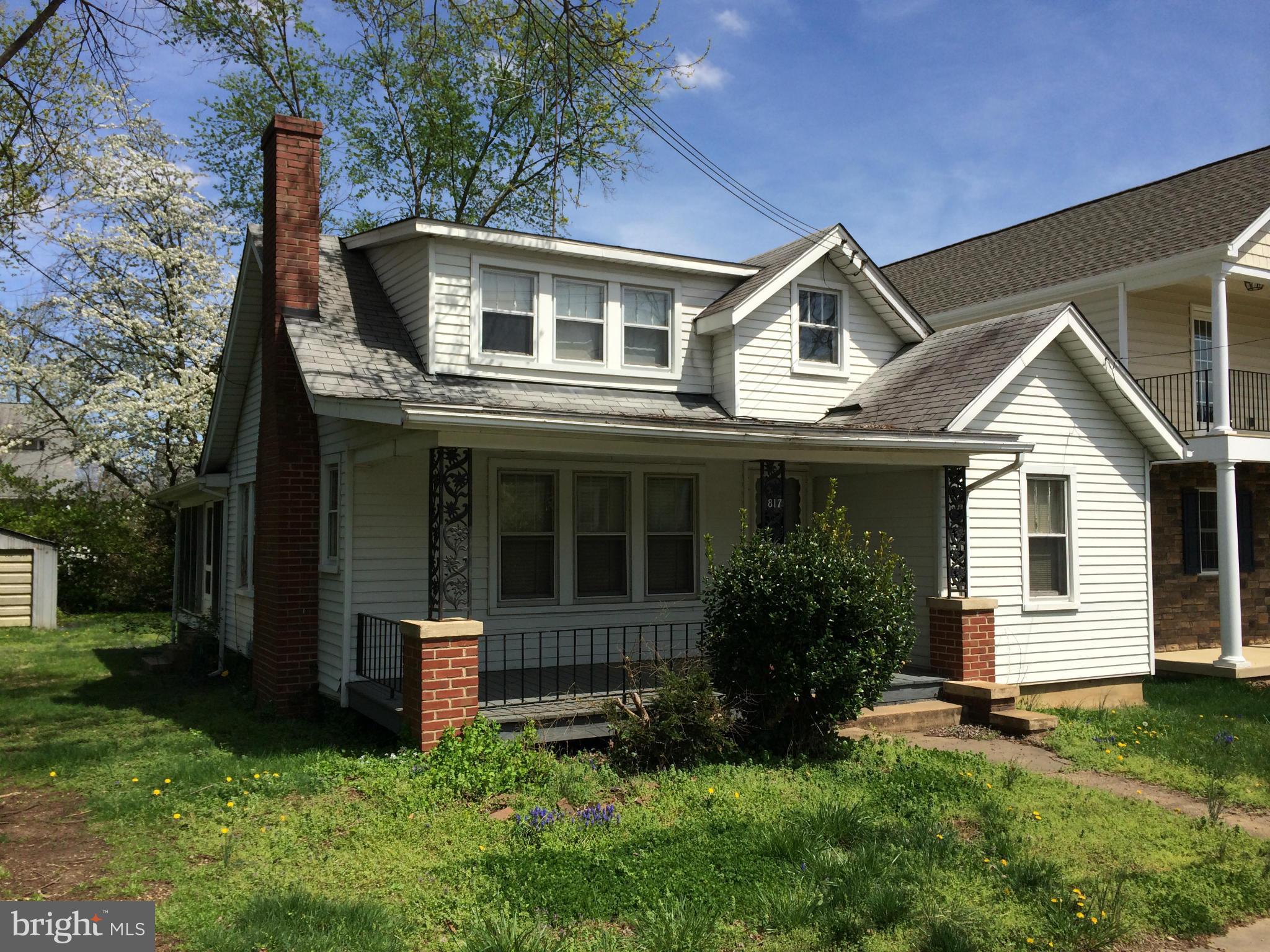 COLLEGE HEIGHTS - Residential