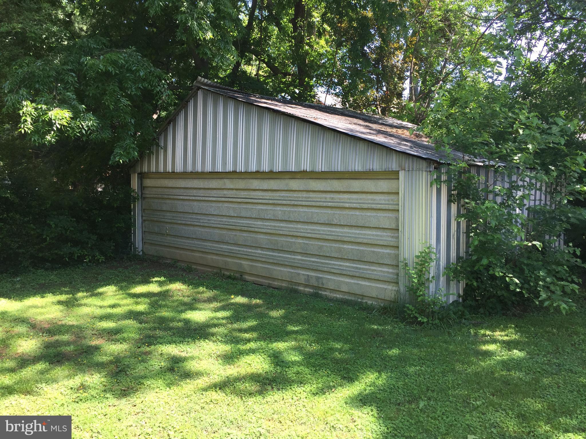 COLLEGE HEIGHTS - Residential